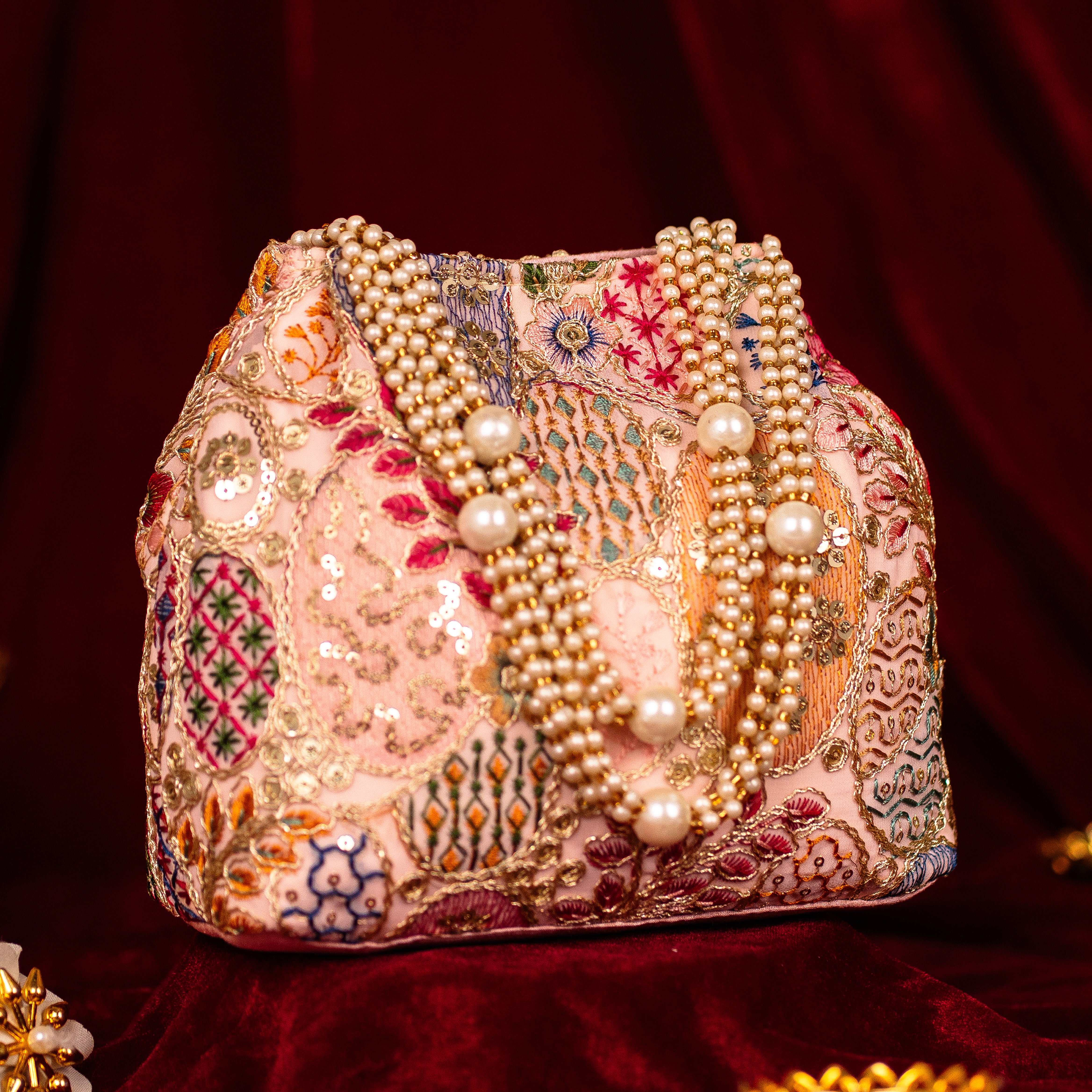 Opulent Pearl Potli