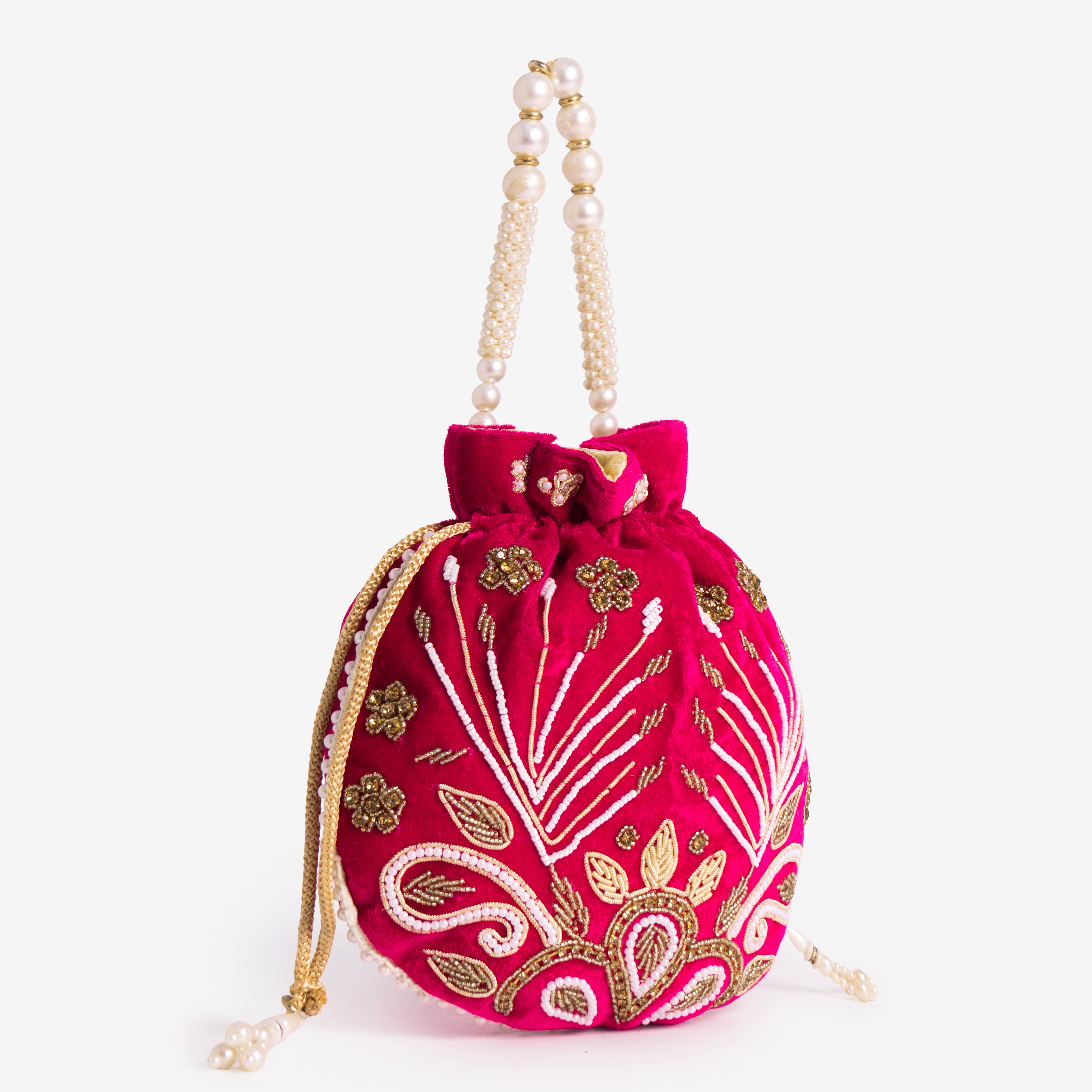 Majestic Charm | Cara