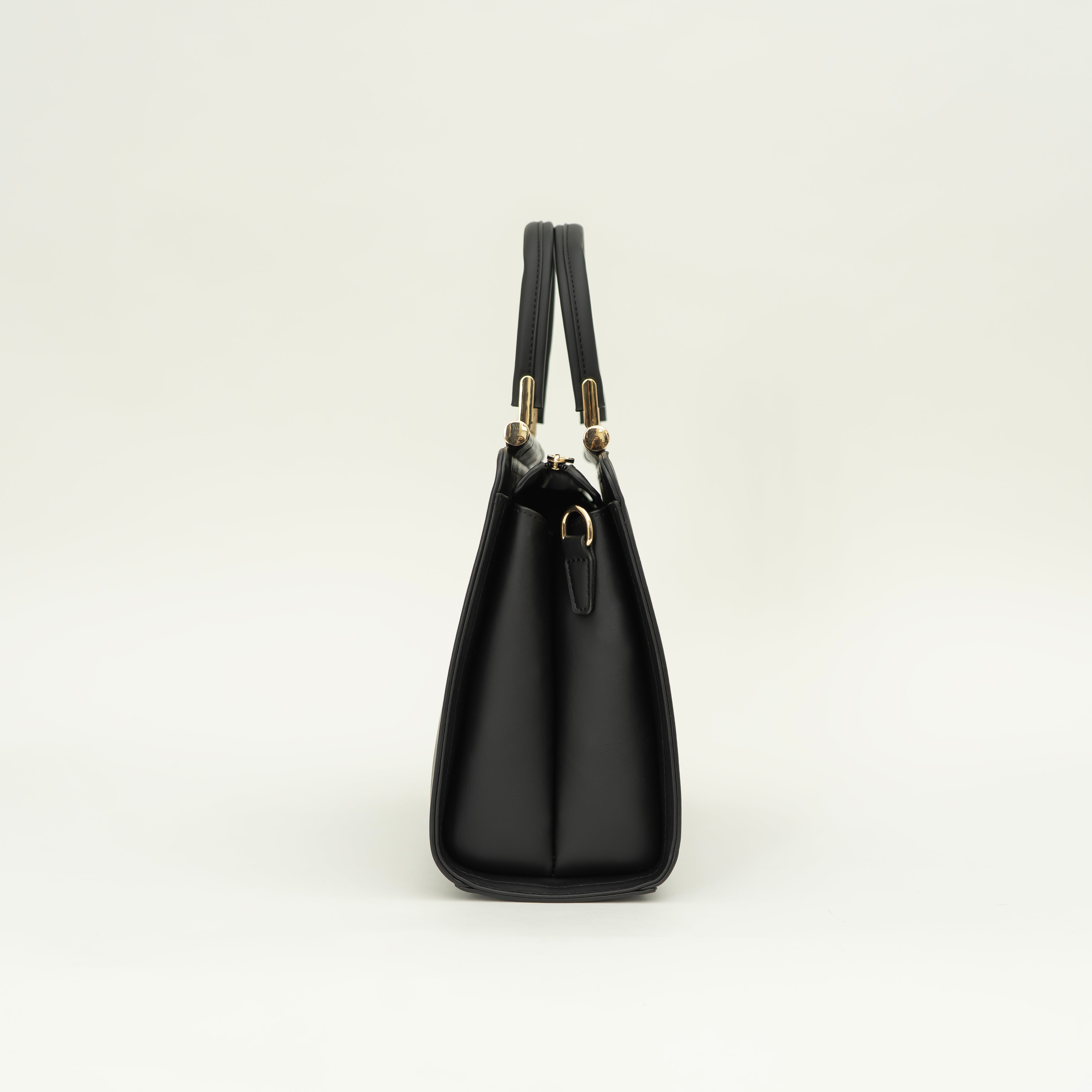 Impressive Black Handbag | CARA