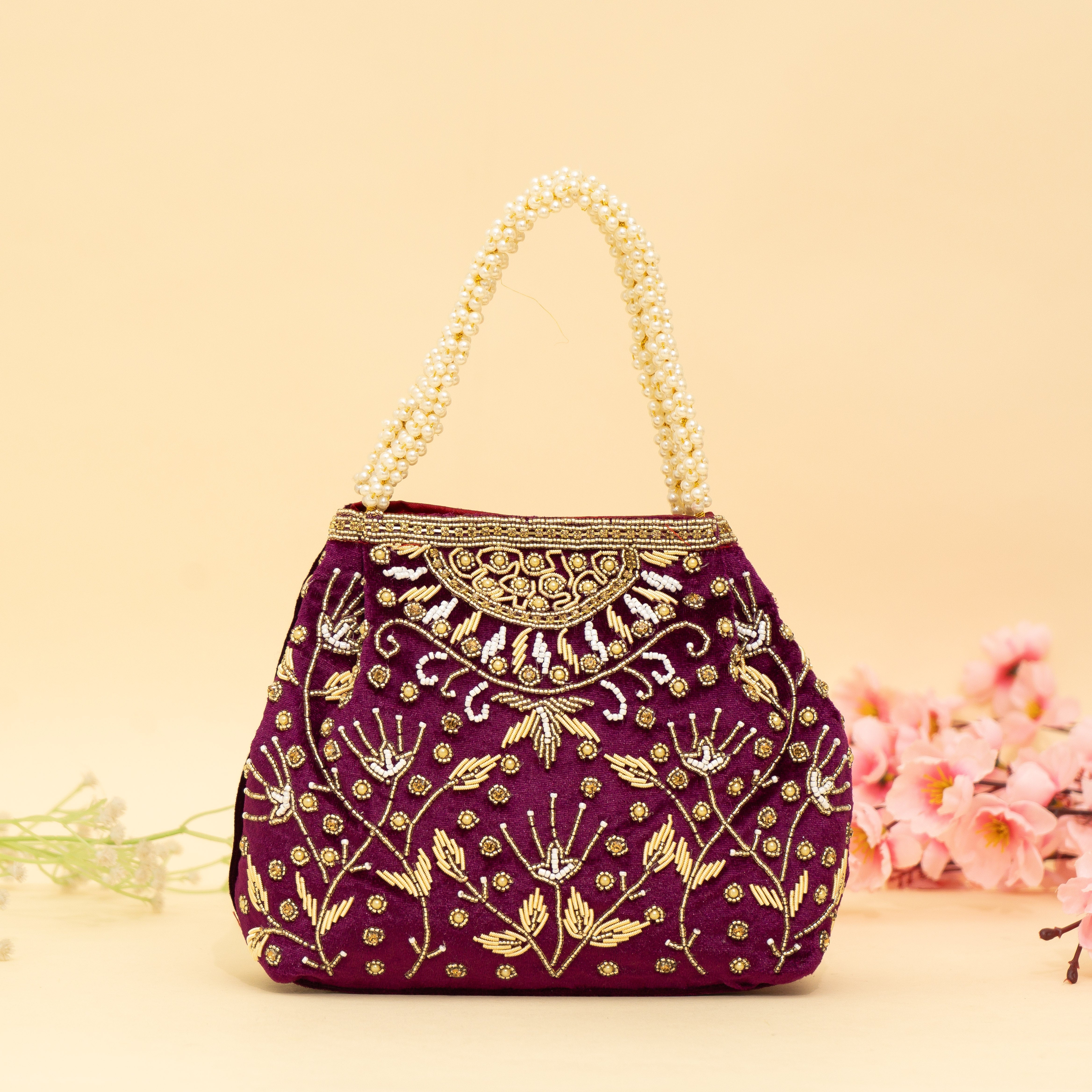 Bridal Pearlstone Velvet Potli