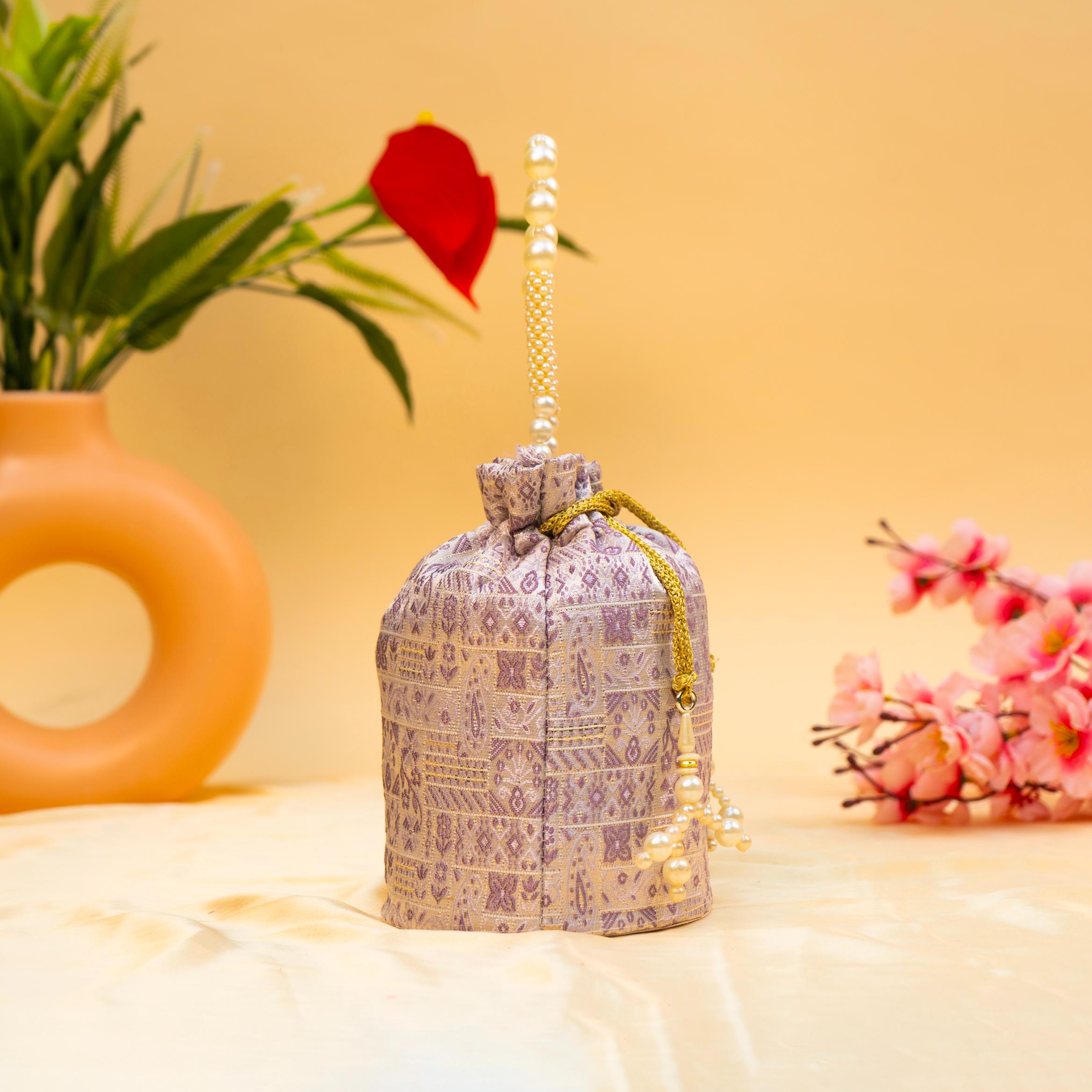 Tradition Weave Potli