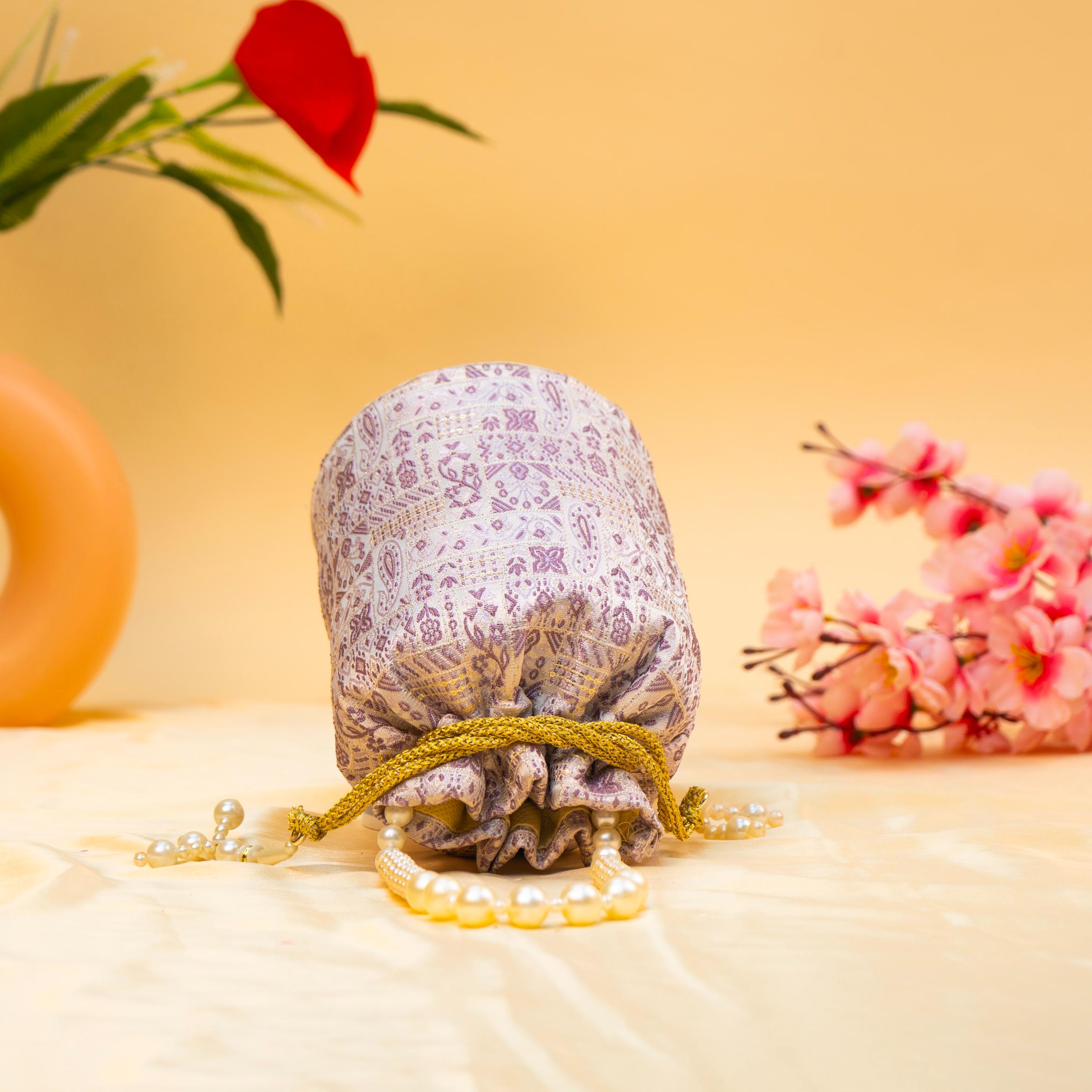 Tradition Weave Potli