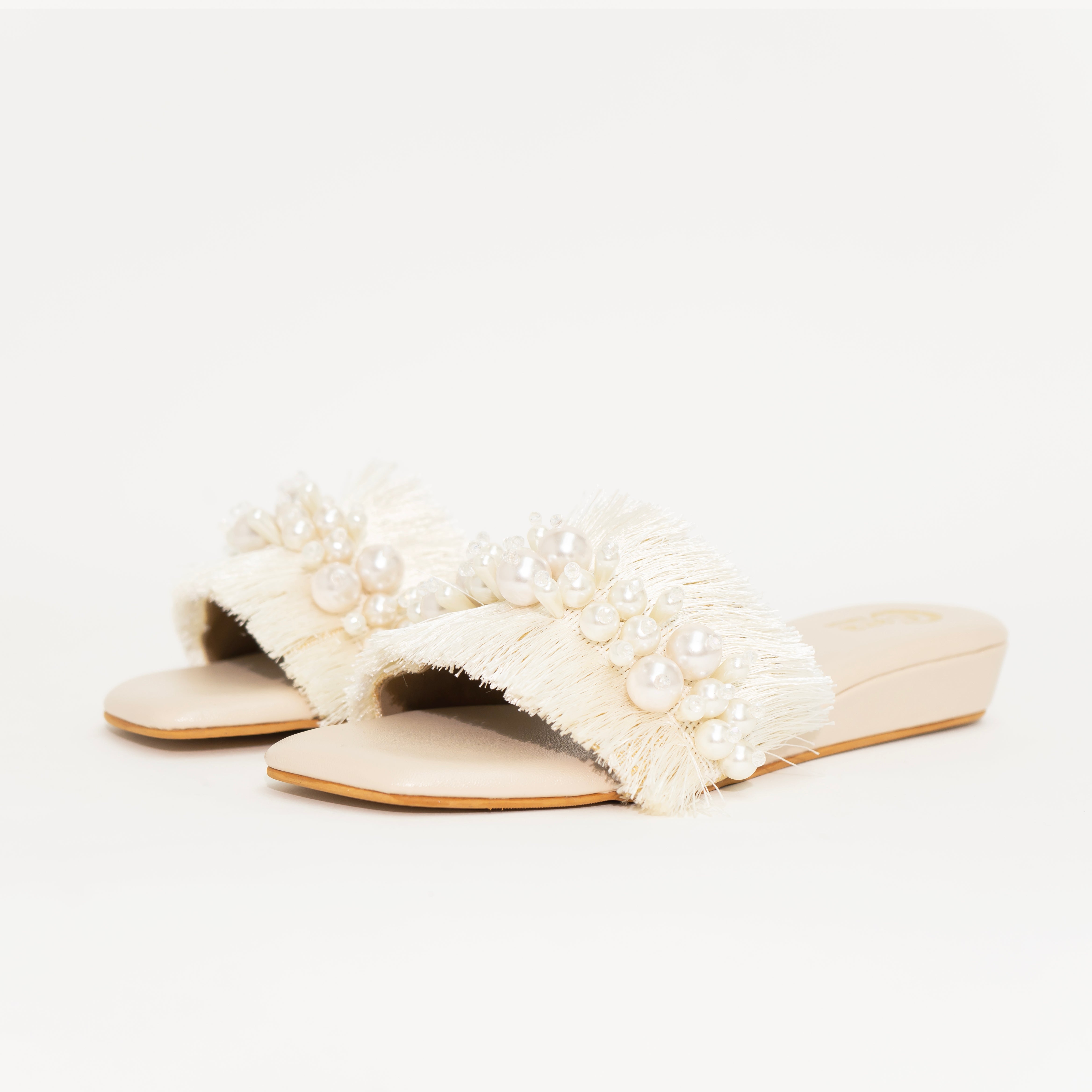 Pearl Pinnacle Flats | Cara