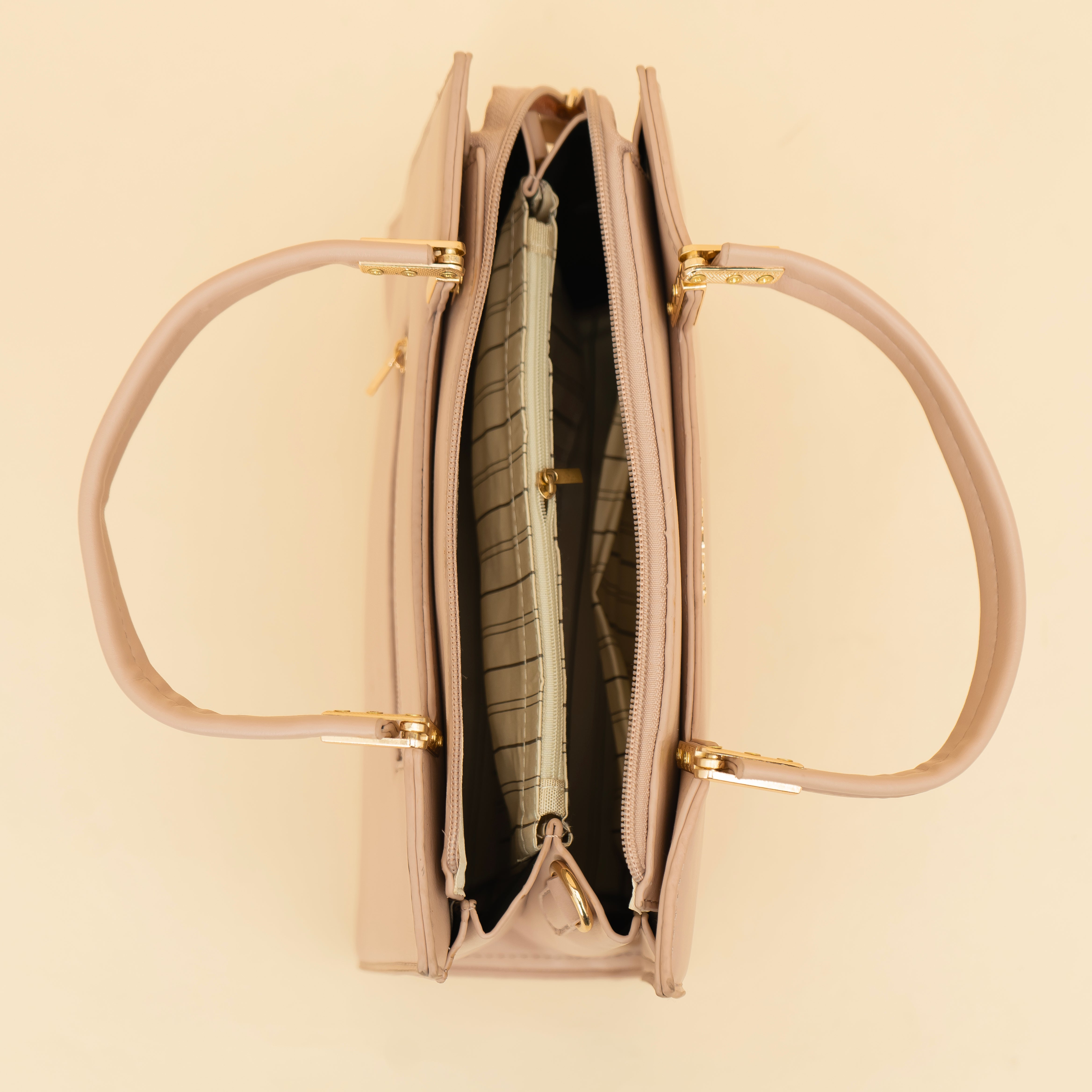 Flawless floral printed peach Handbag | cara