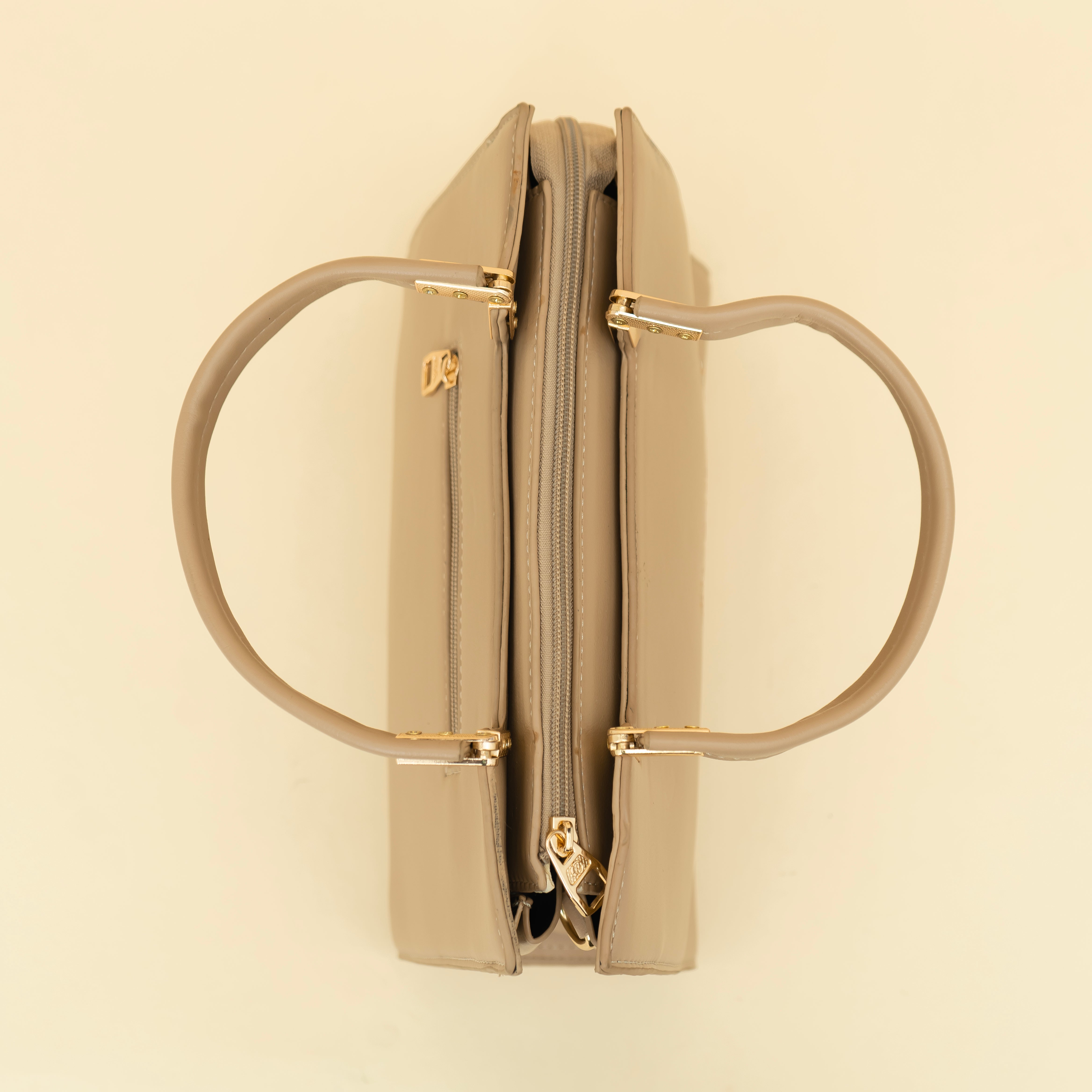 Flawless floral printed Handbag | cara