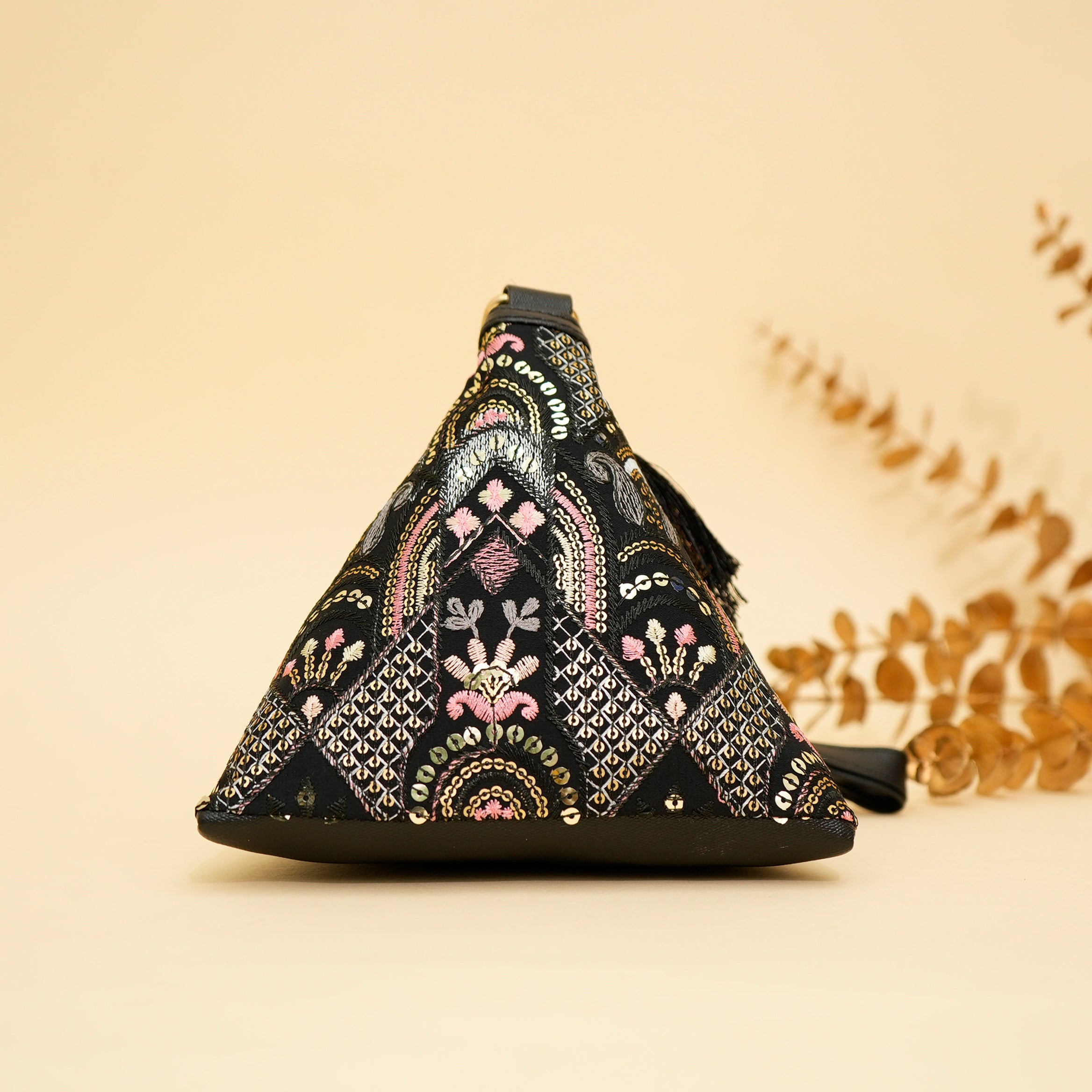 Tassel Bloom Potli | Cara