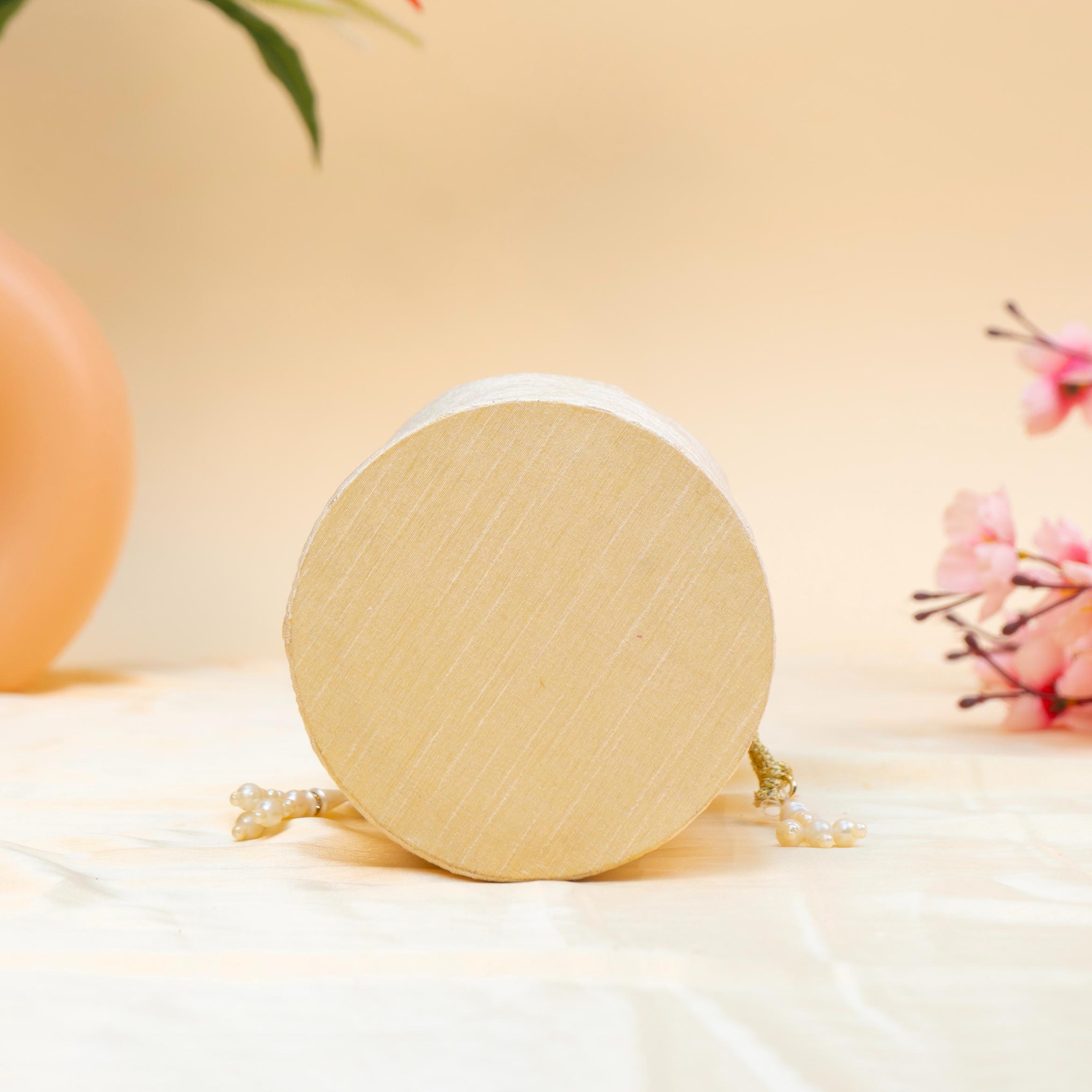 Tradition Weave Potli