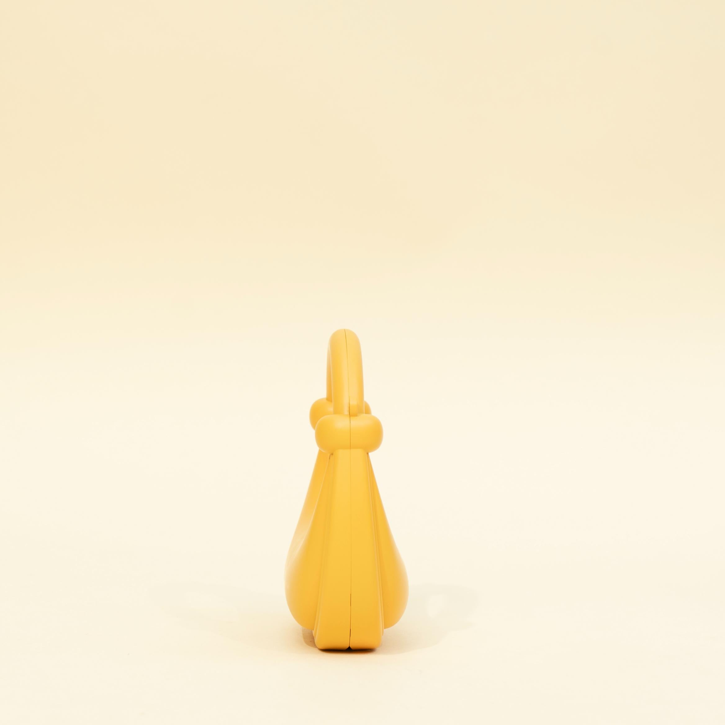 Lunex Acrylic Handle Sling