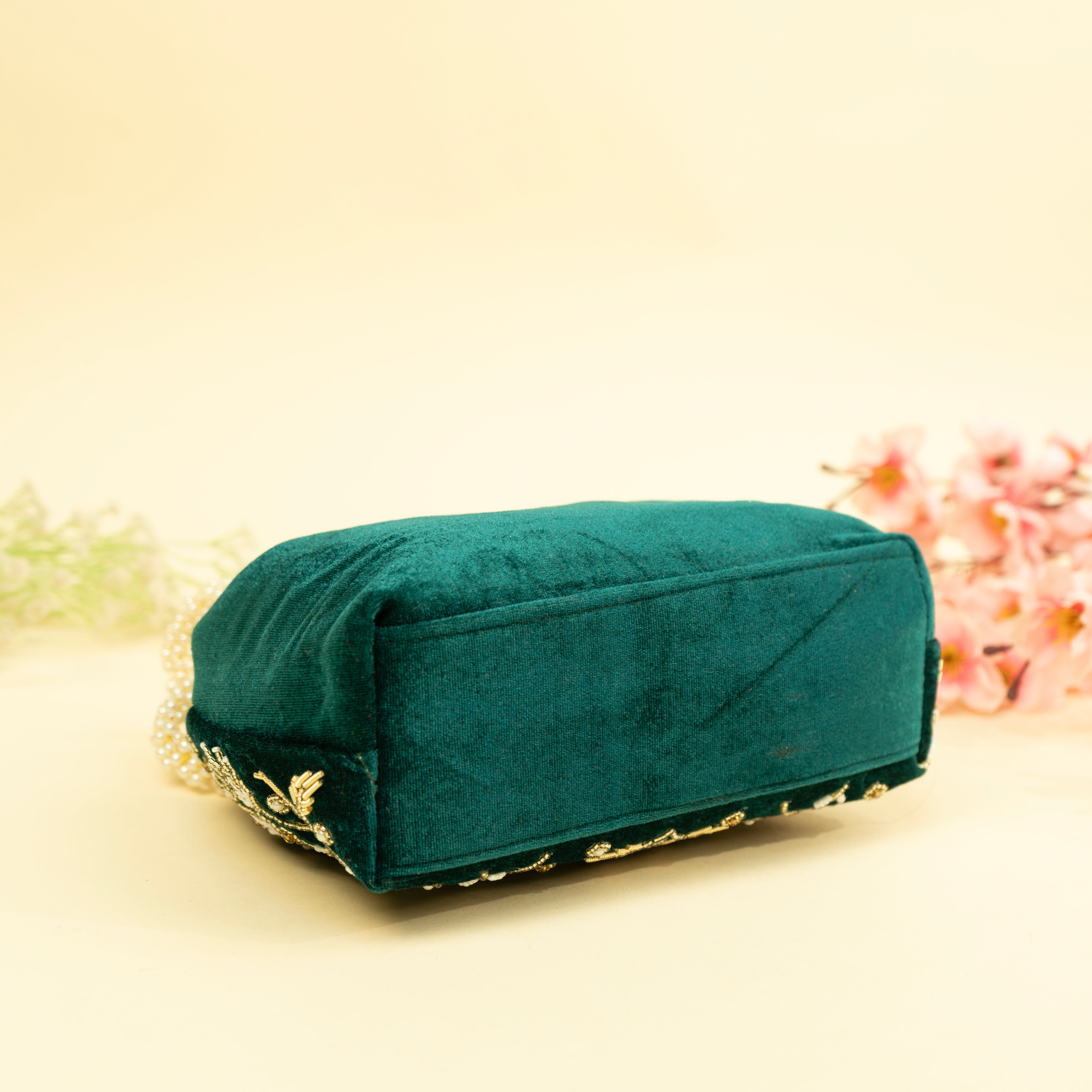 Bridal Pearlstone Velvet Potli