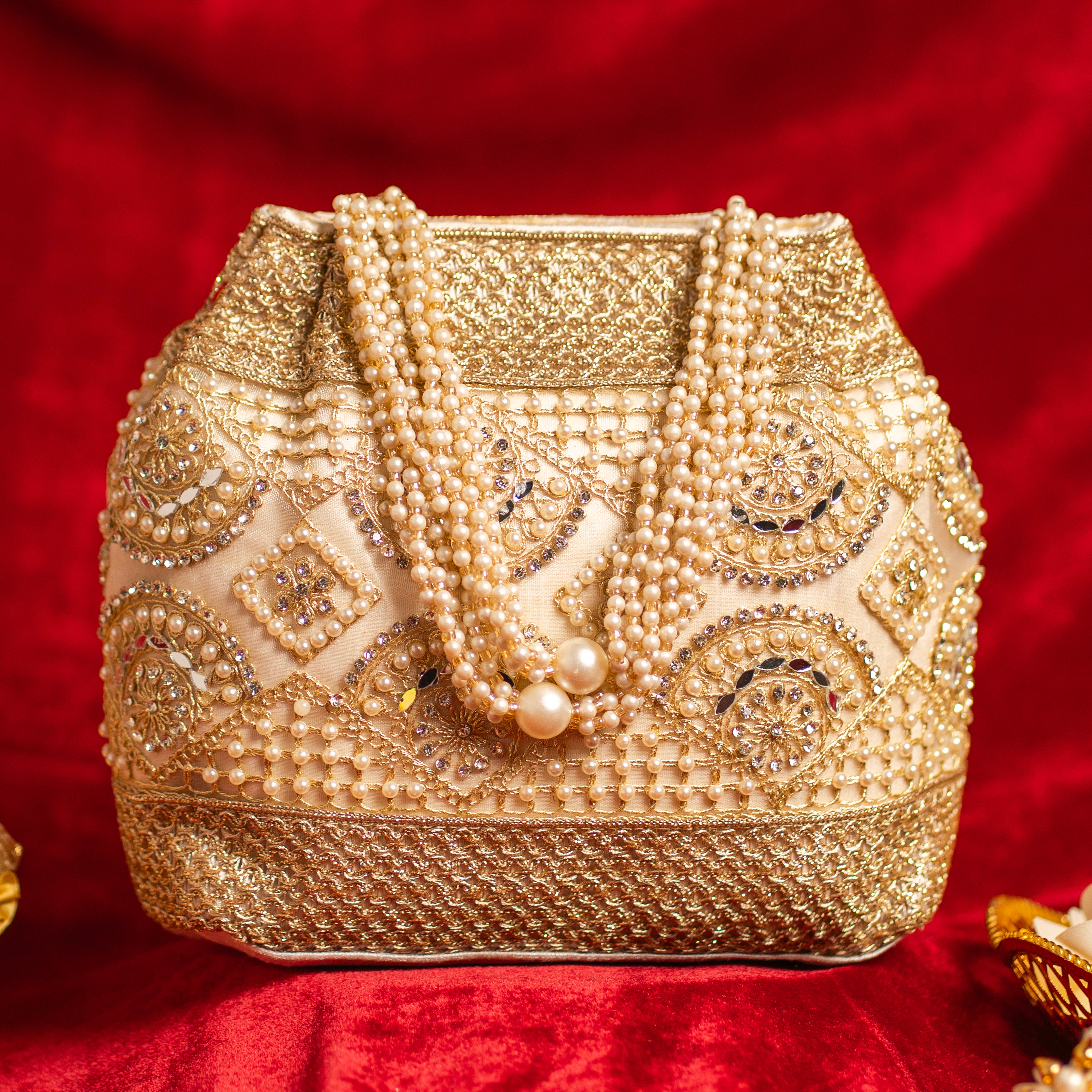 Noorani Pearl Potli