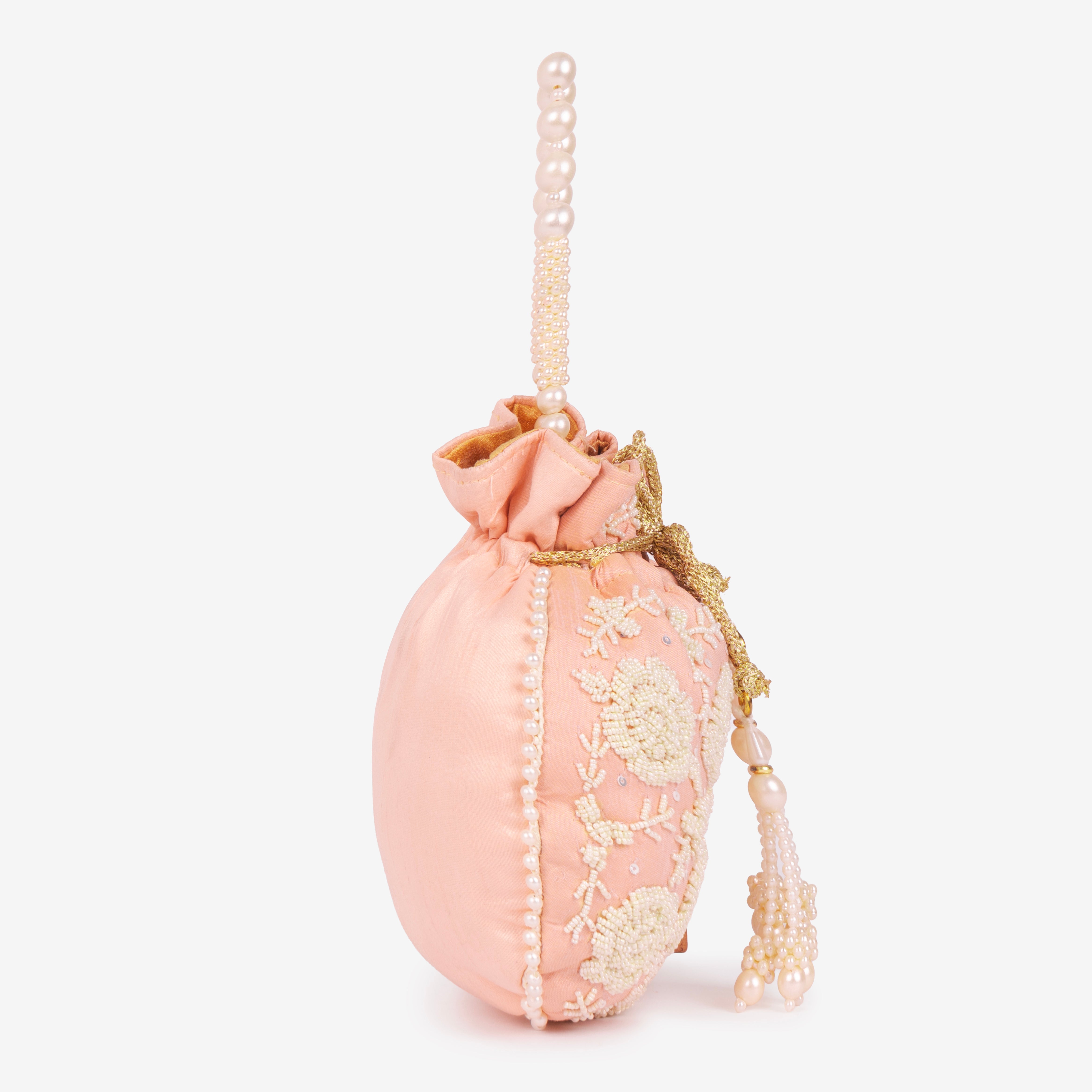Pearl Glow Fantasy Potli