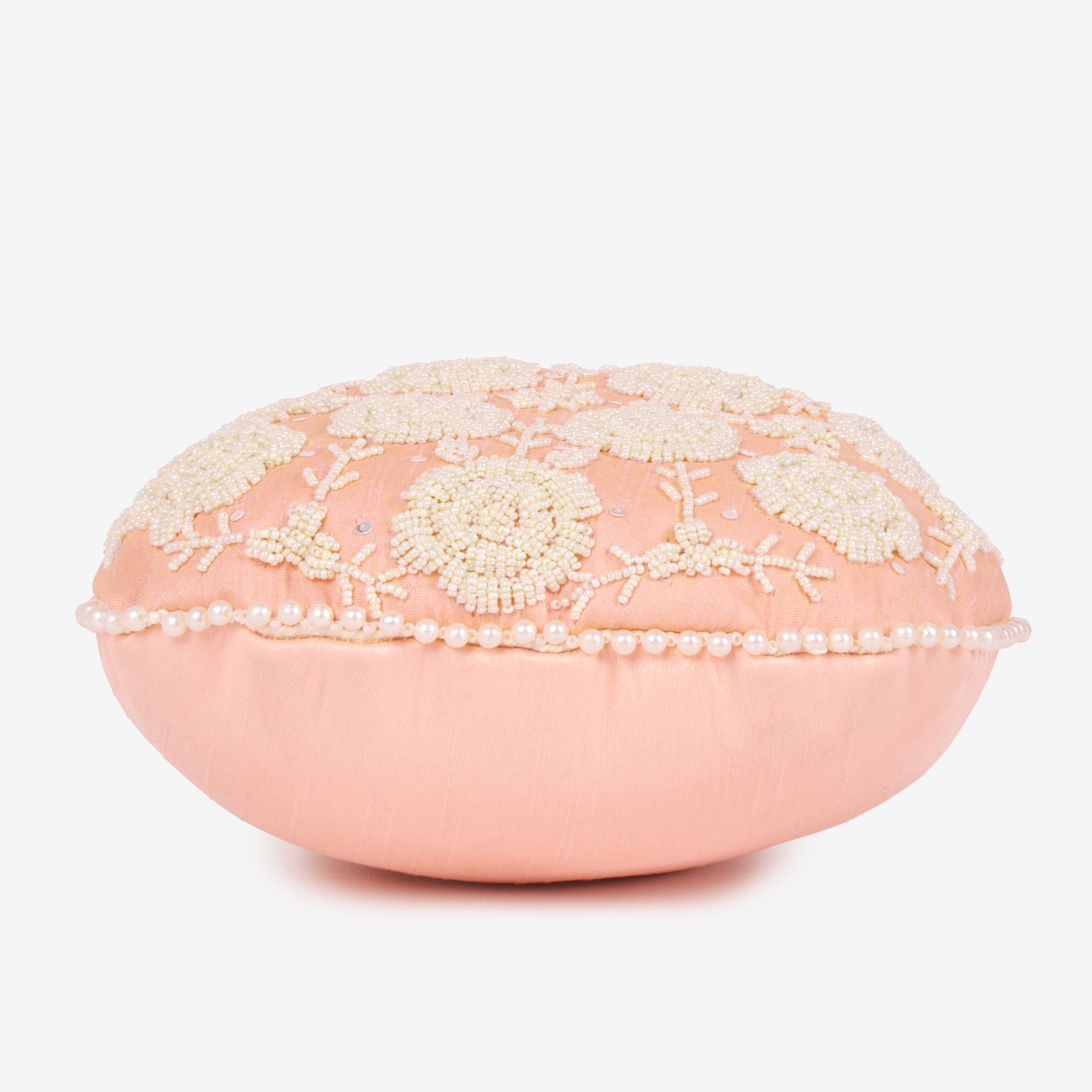 Pearl Glow Fantasy Potli
