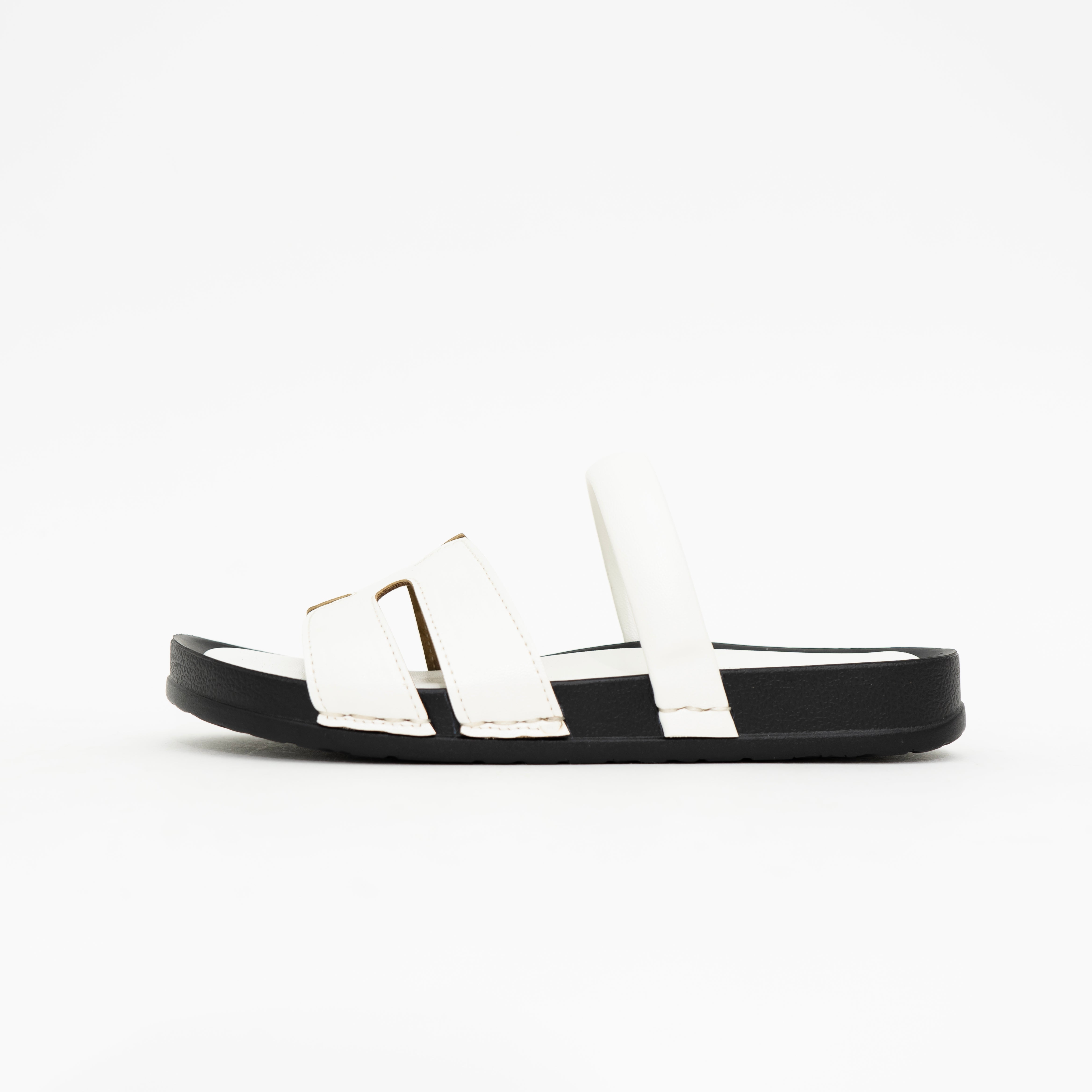 White Secret Steps | Cara