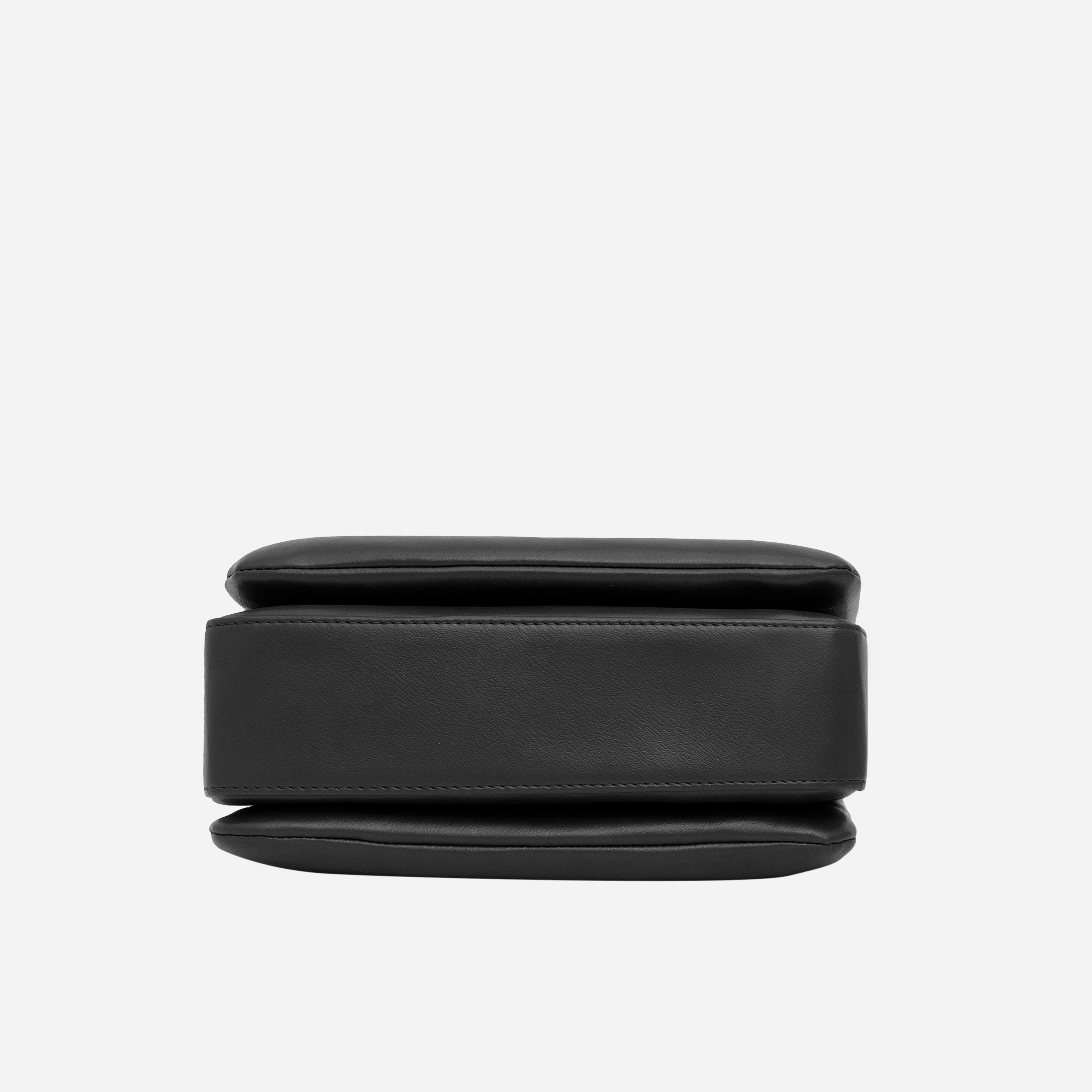 black Casual Catcher slingbag | cara