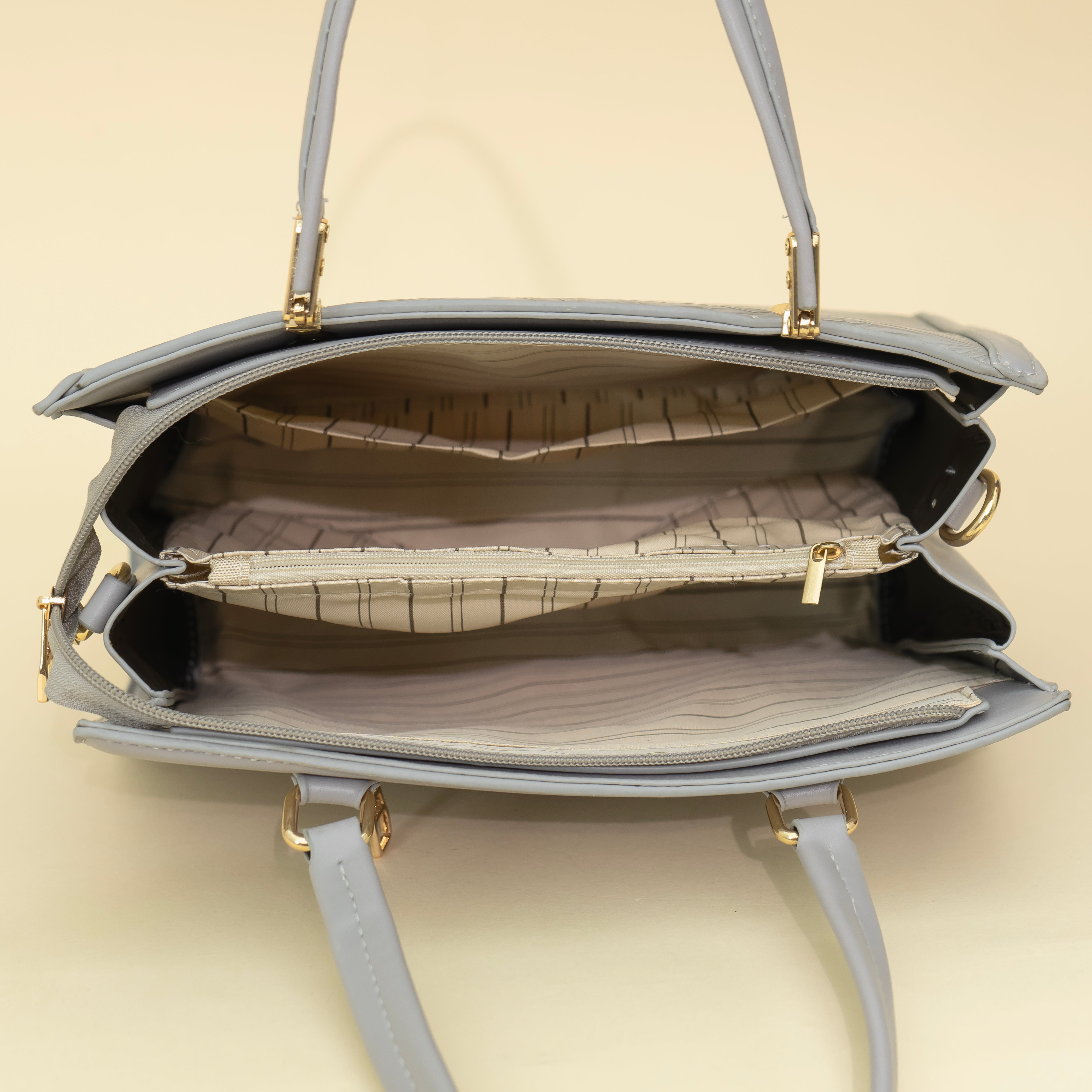 Glamorous Blue Handbag I CARA