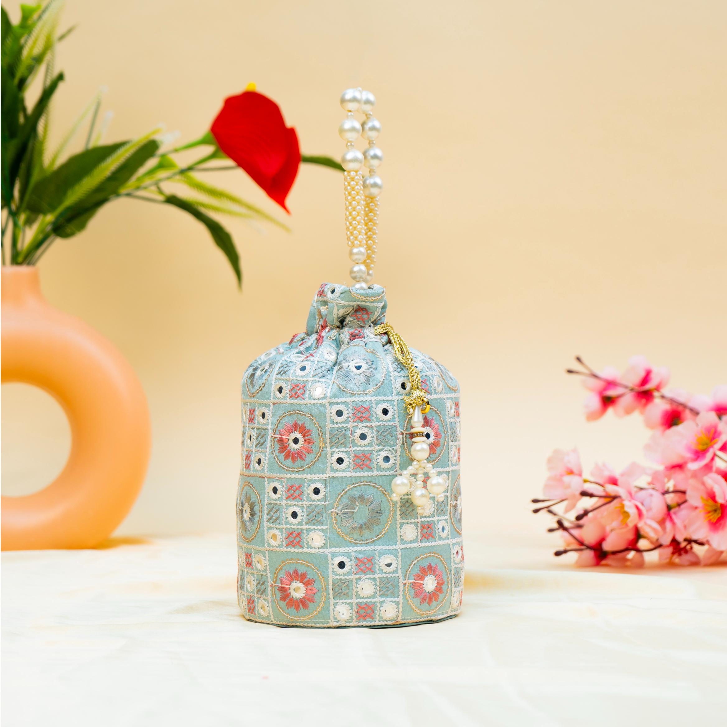 Tradition Weave Potli