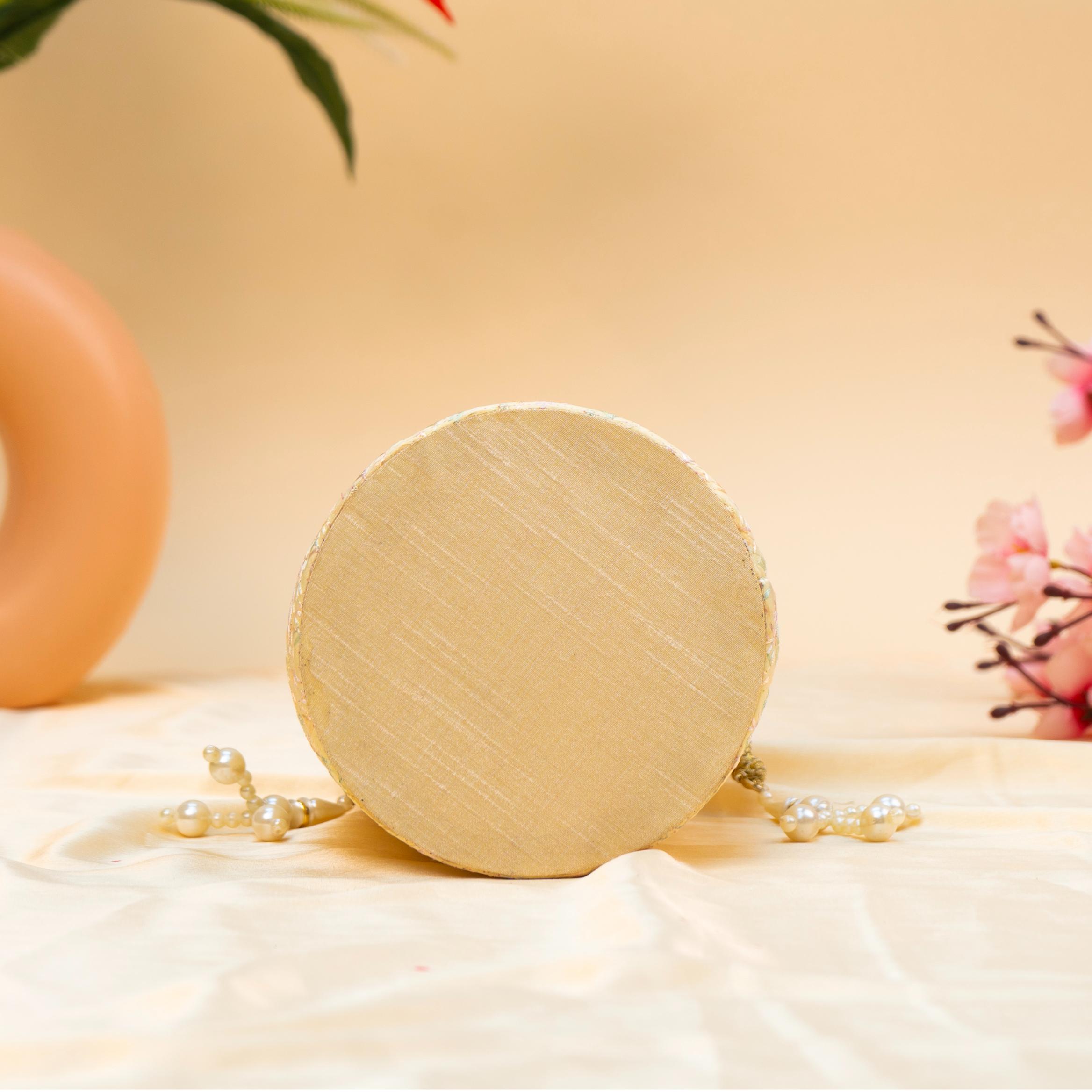 Tradition Weave Potli