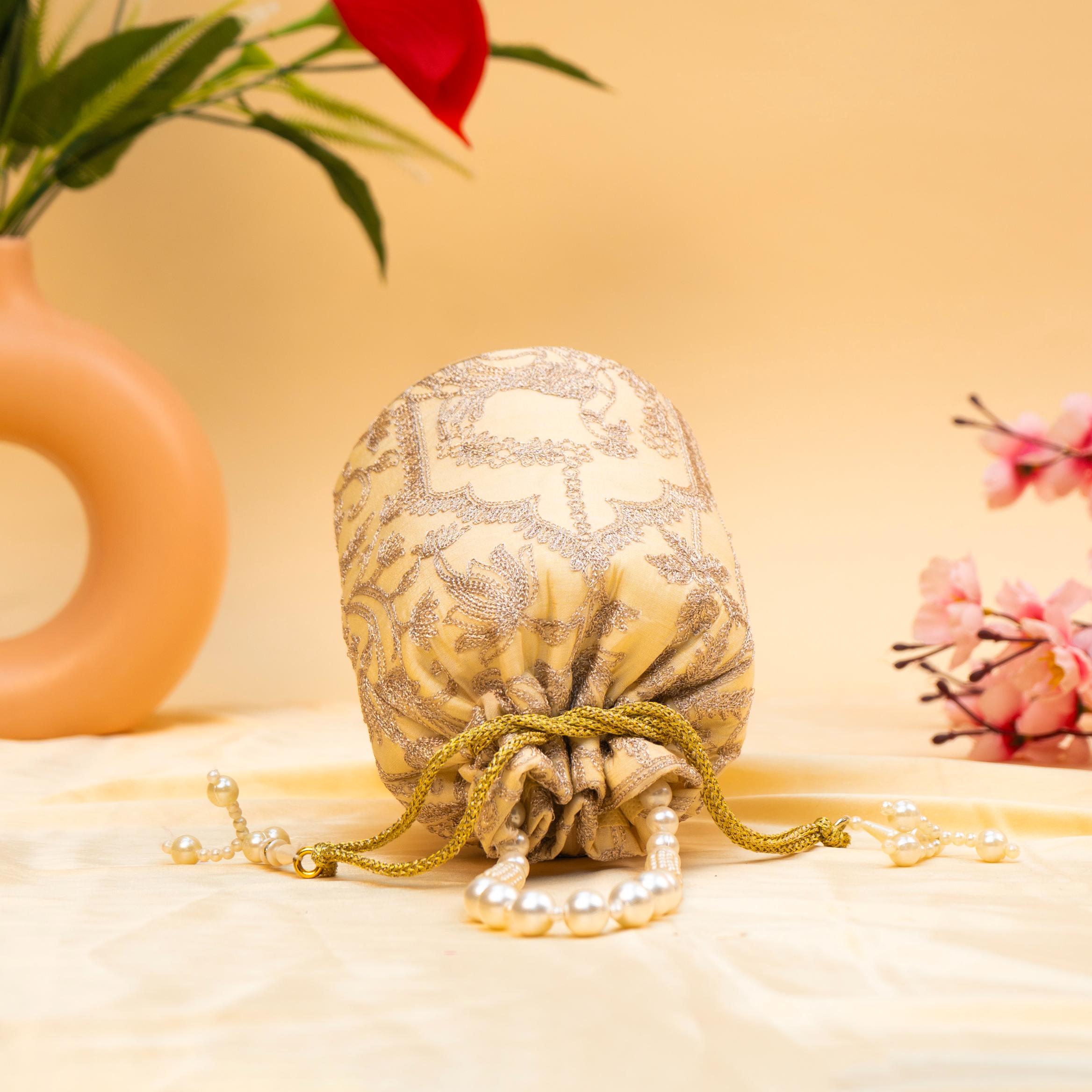 Tradition Weave Potli