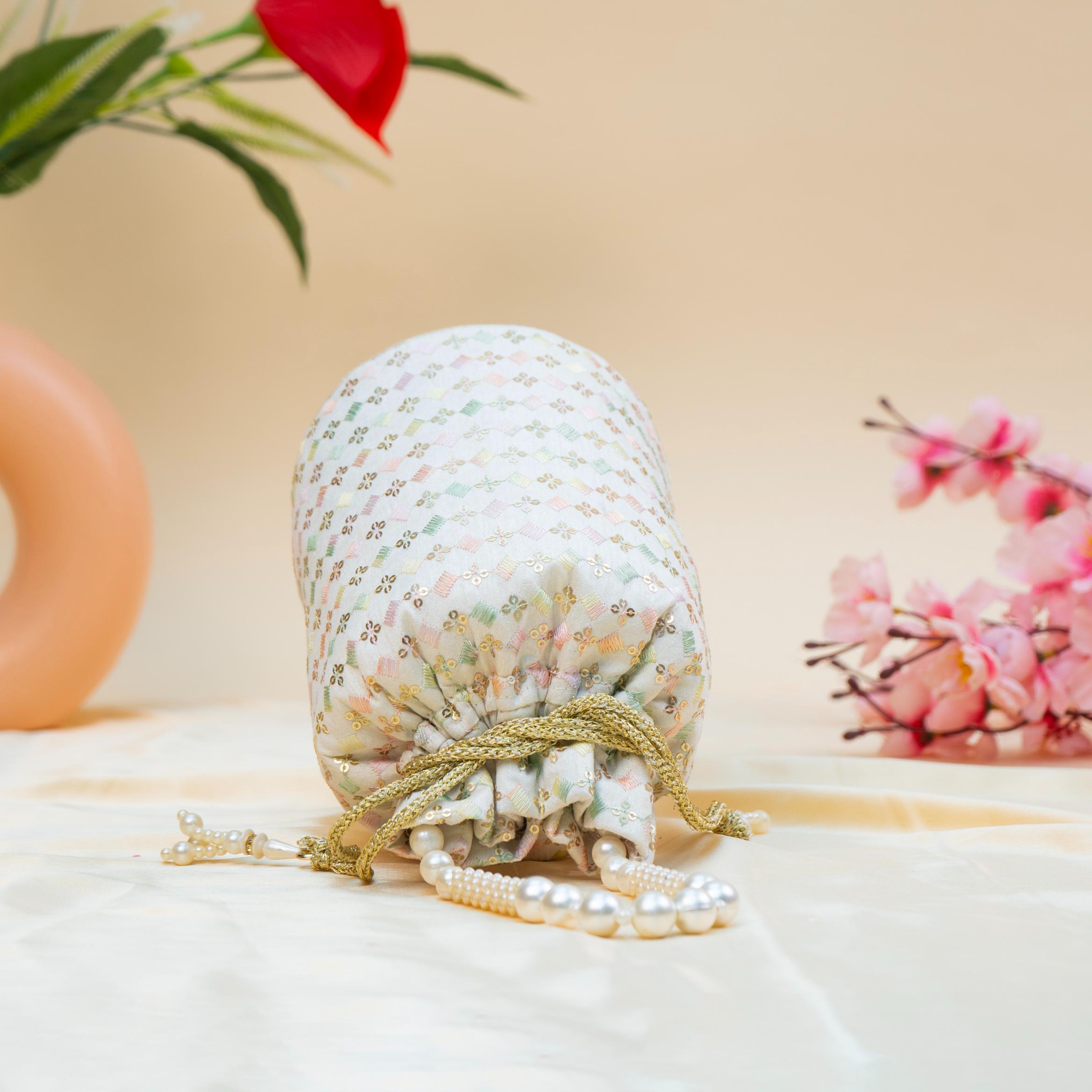 Tradition Weave Potli