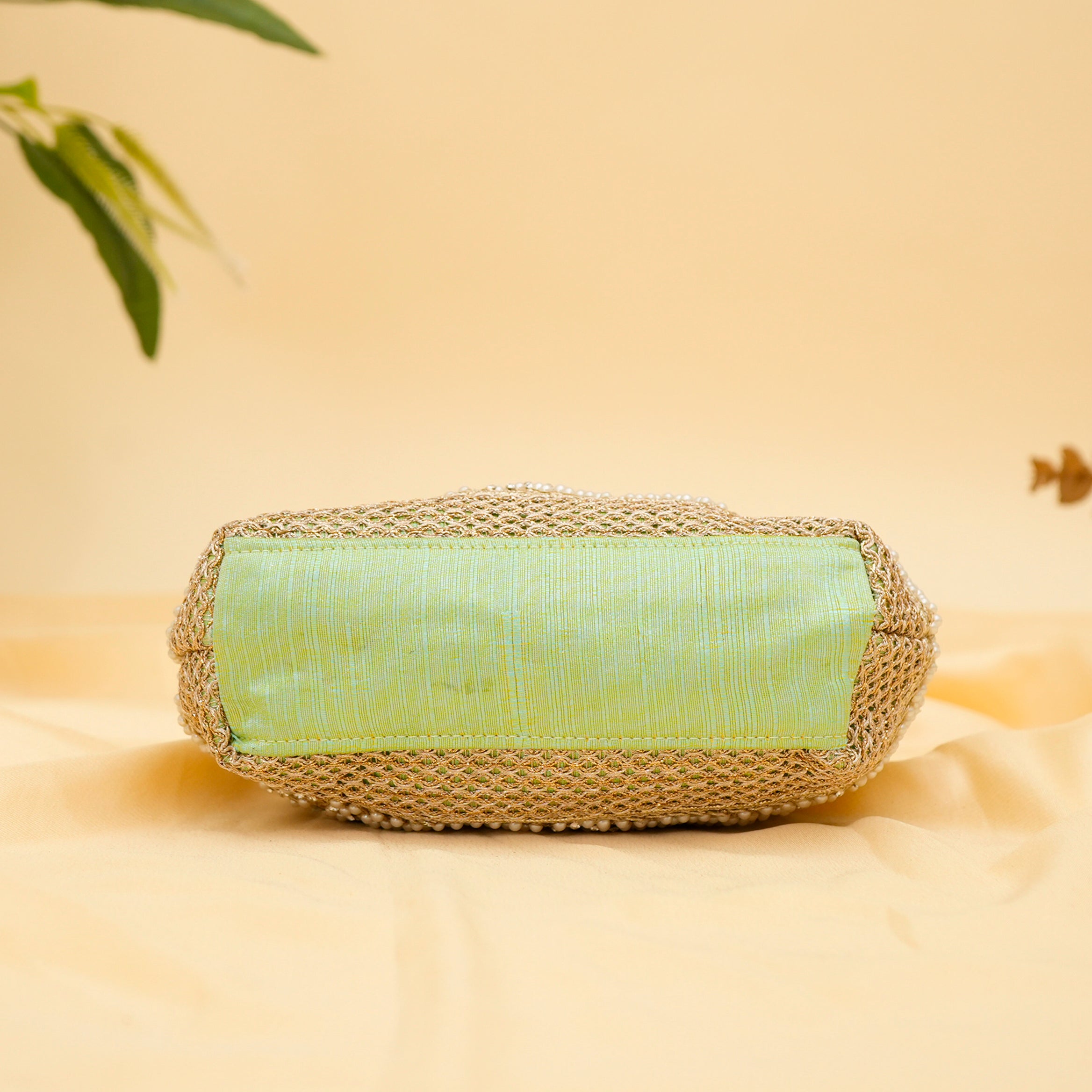 Pearl Elegance Potli