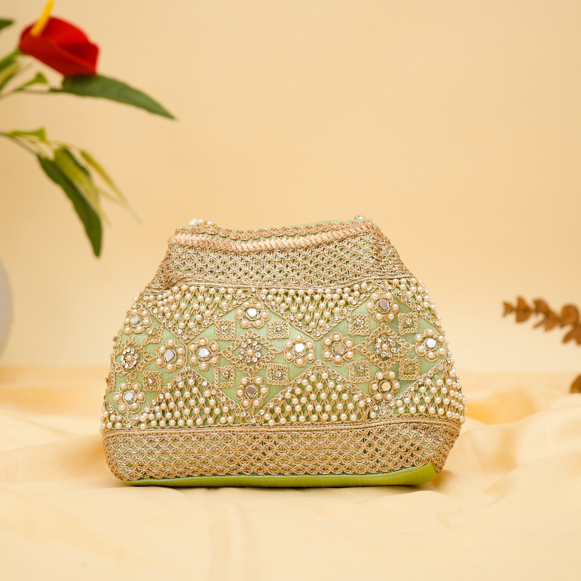 Pearl Elegance Potli