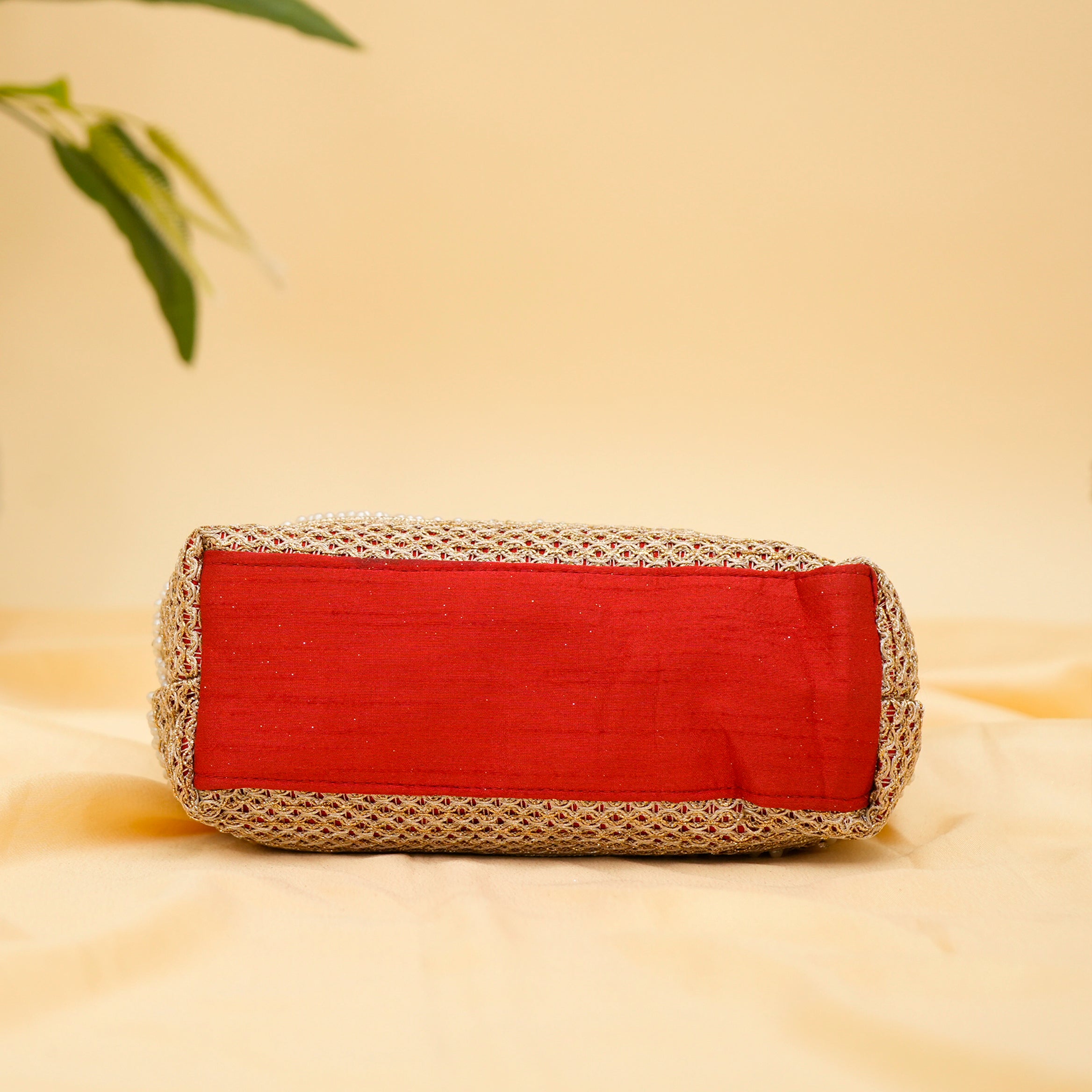 Pearl Elegance Potli