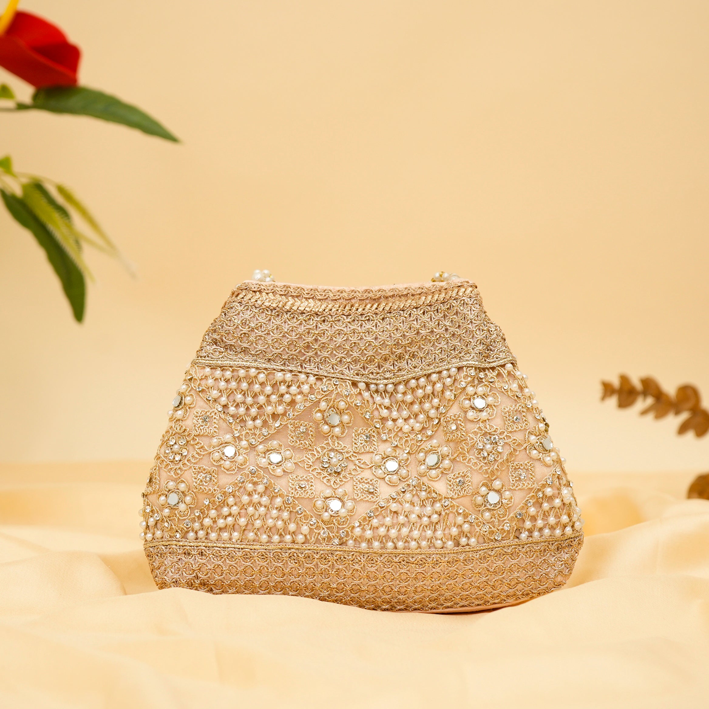 Pearl Elegance Potli