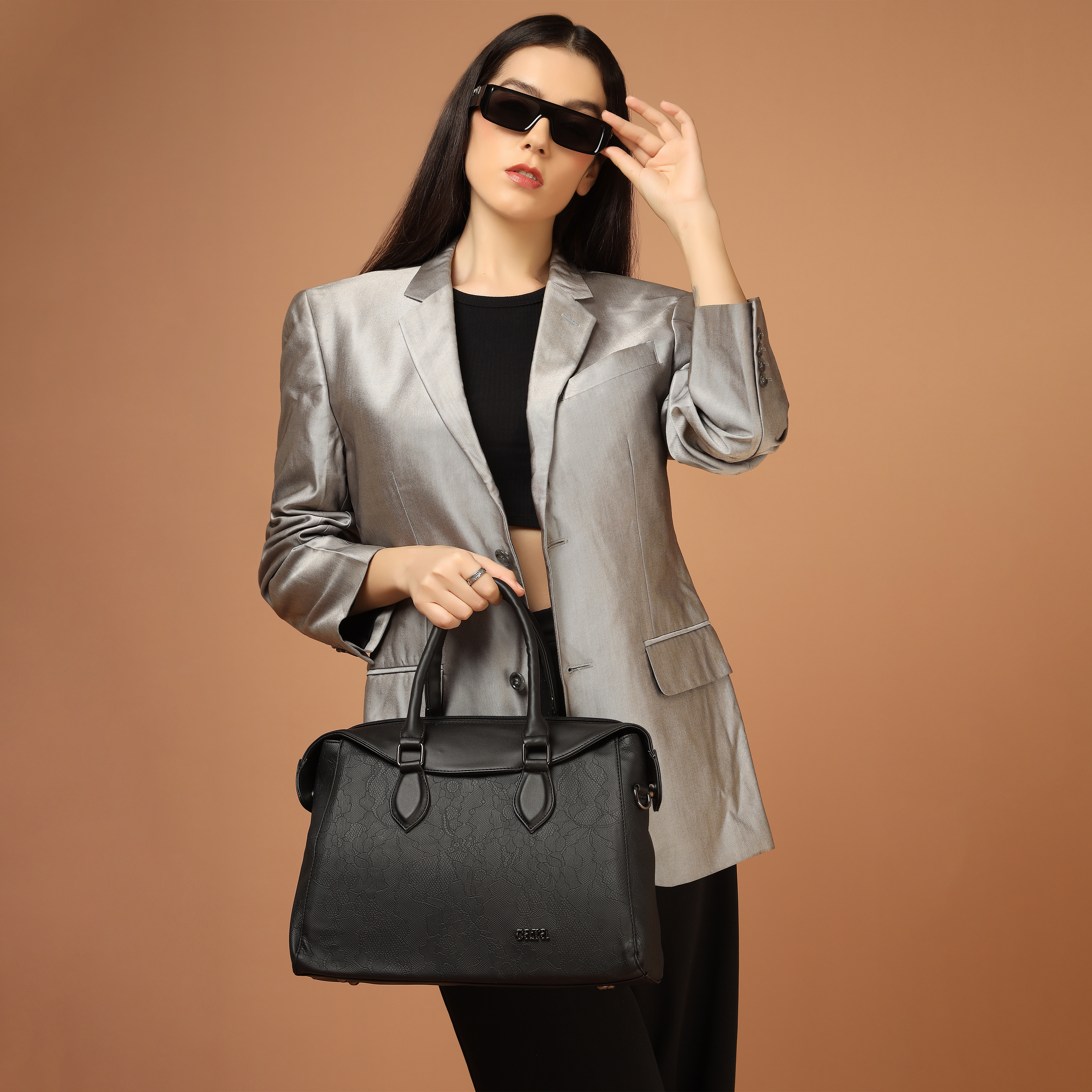 Black Carry Crazily handbag | CARA