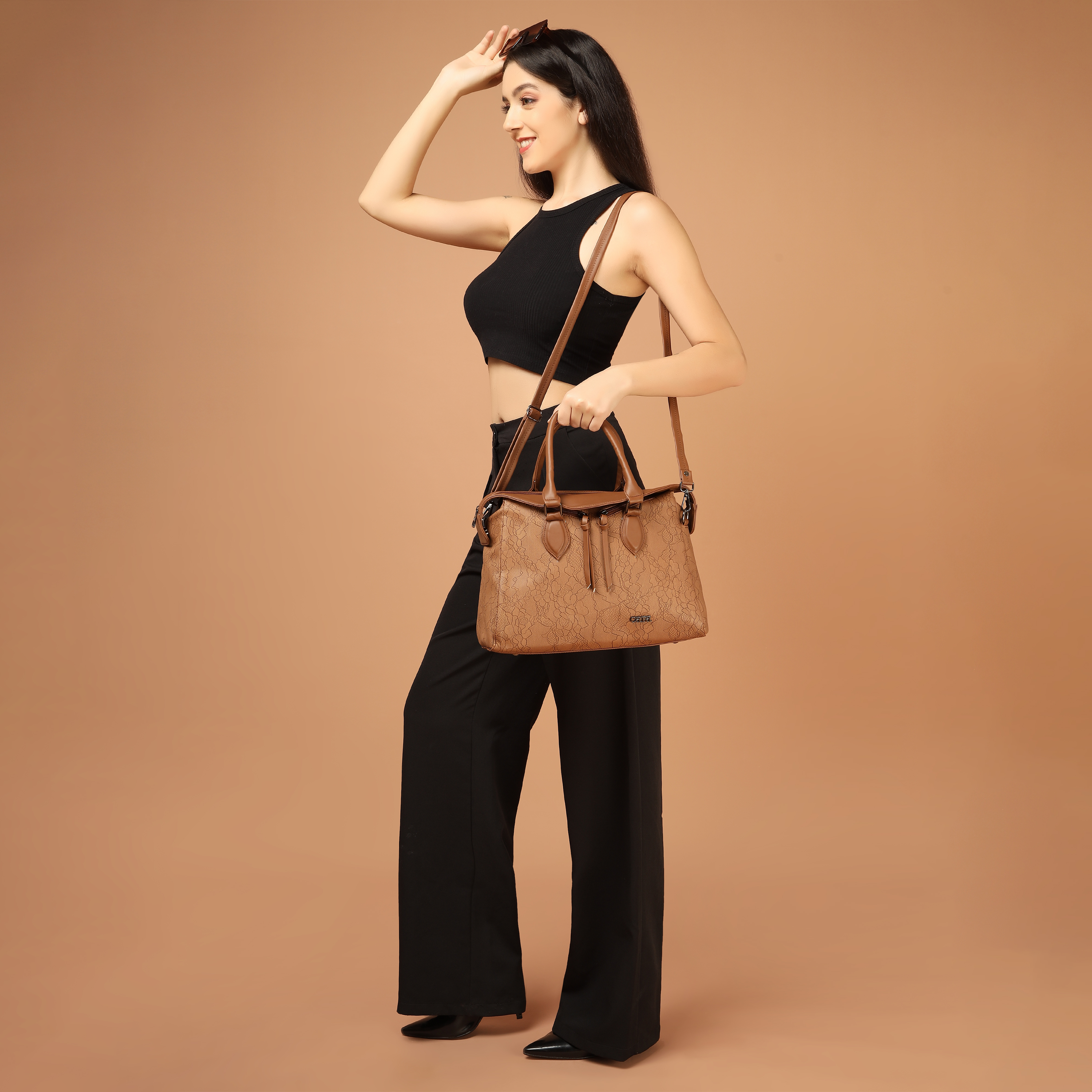 Brown Carry Crazily handbag | cara