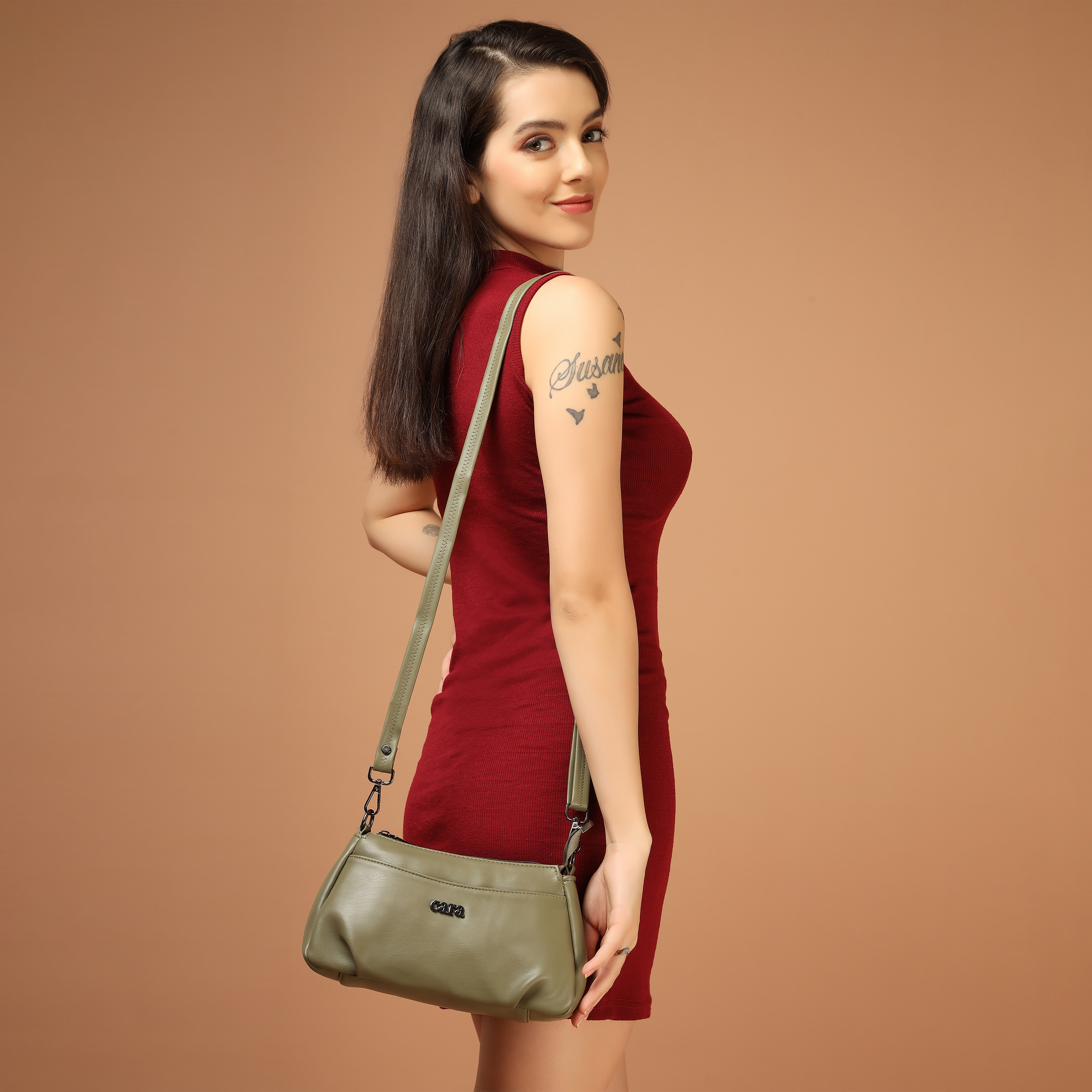 Moody Minds slingbag | Cara