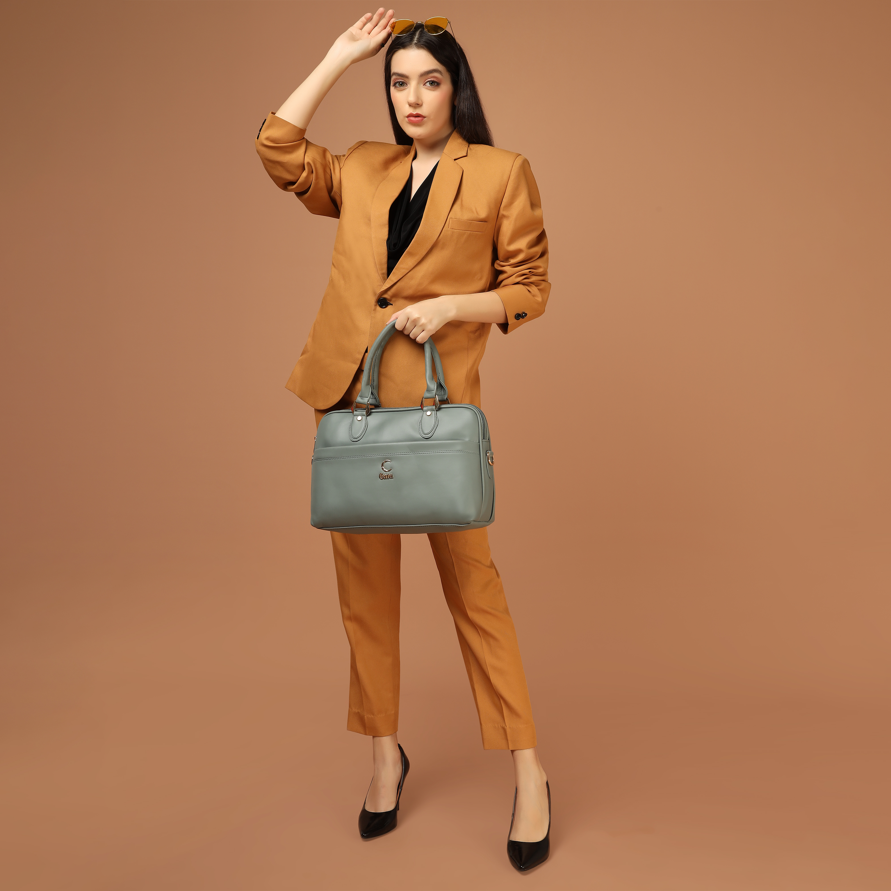 Classic Luxe Handbag | Cara