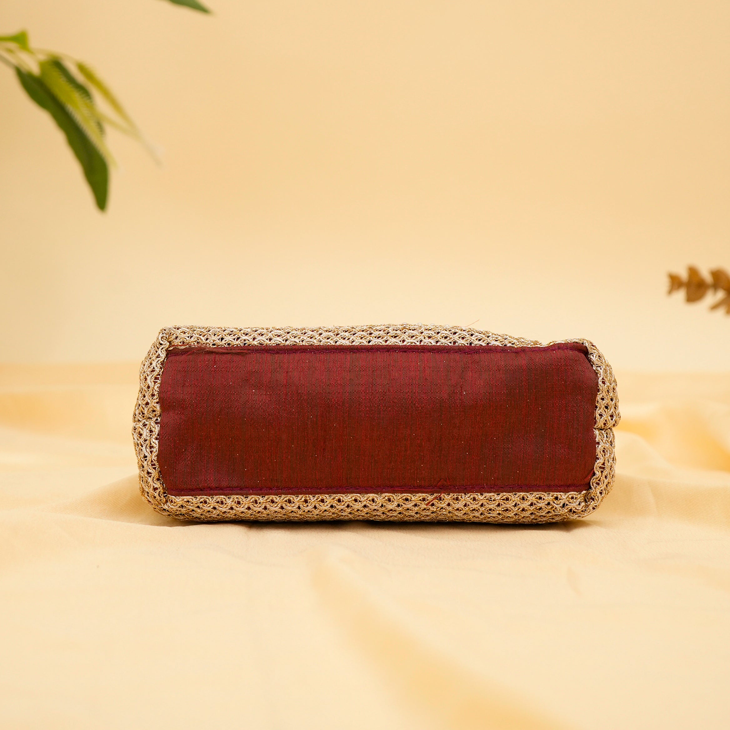 Pearl Elegance Potli