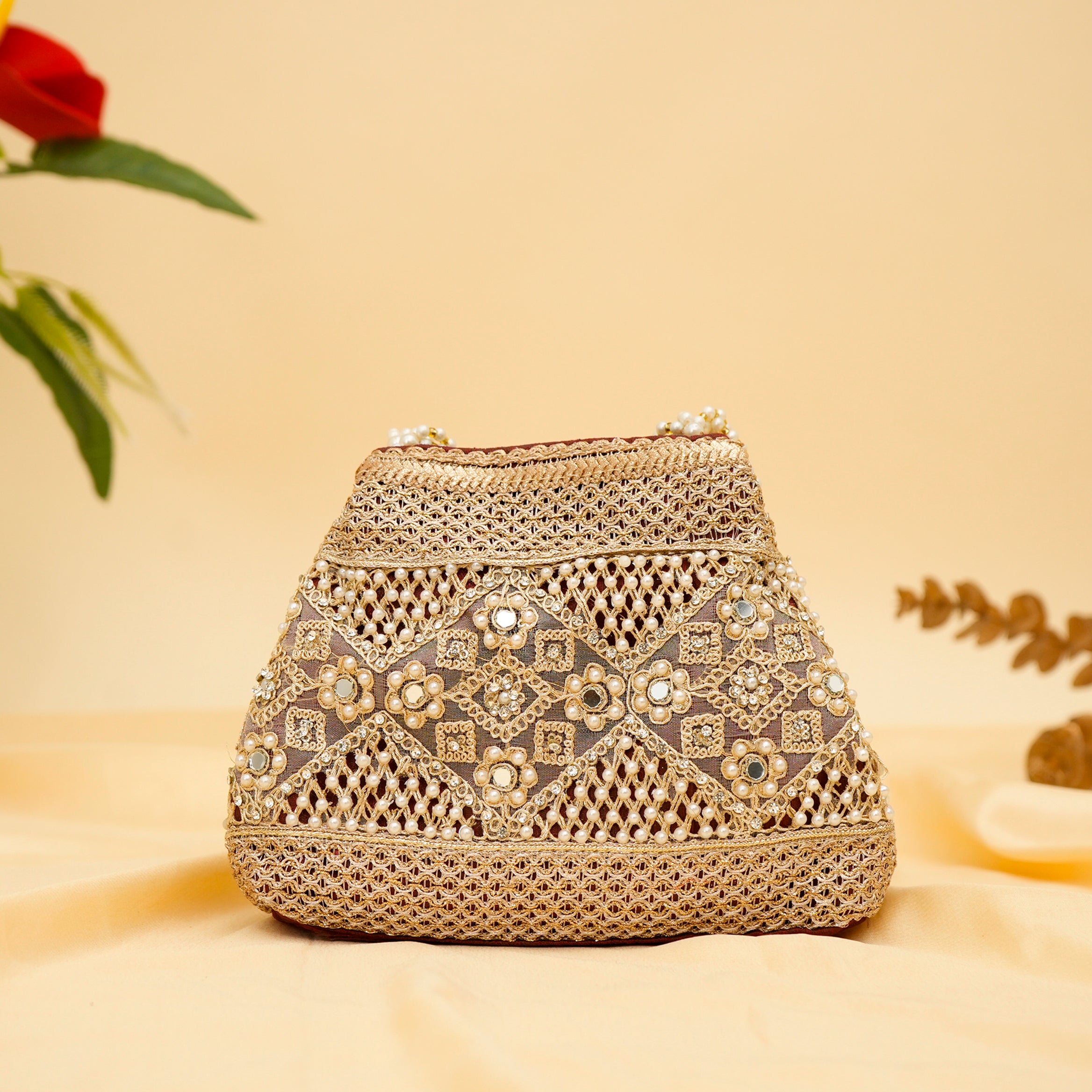 Pearl Elegance Potli