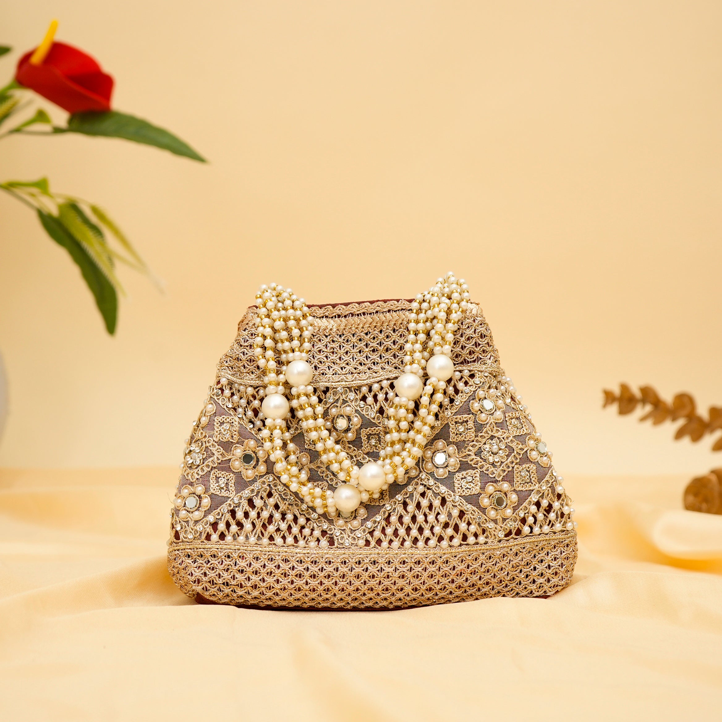 Pearl Elegance Potli