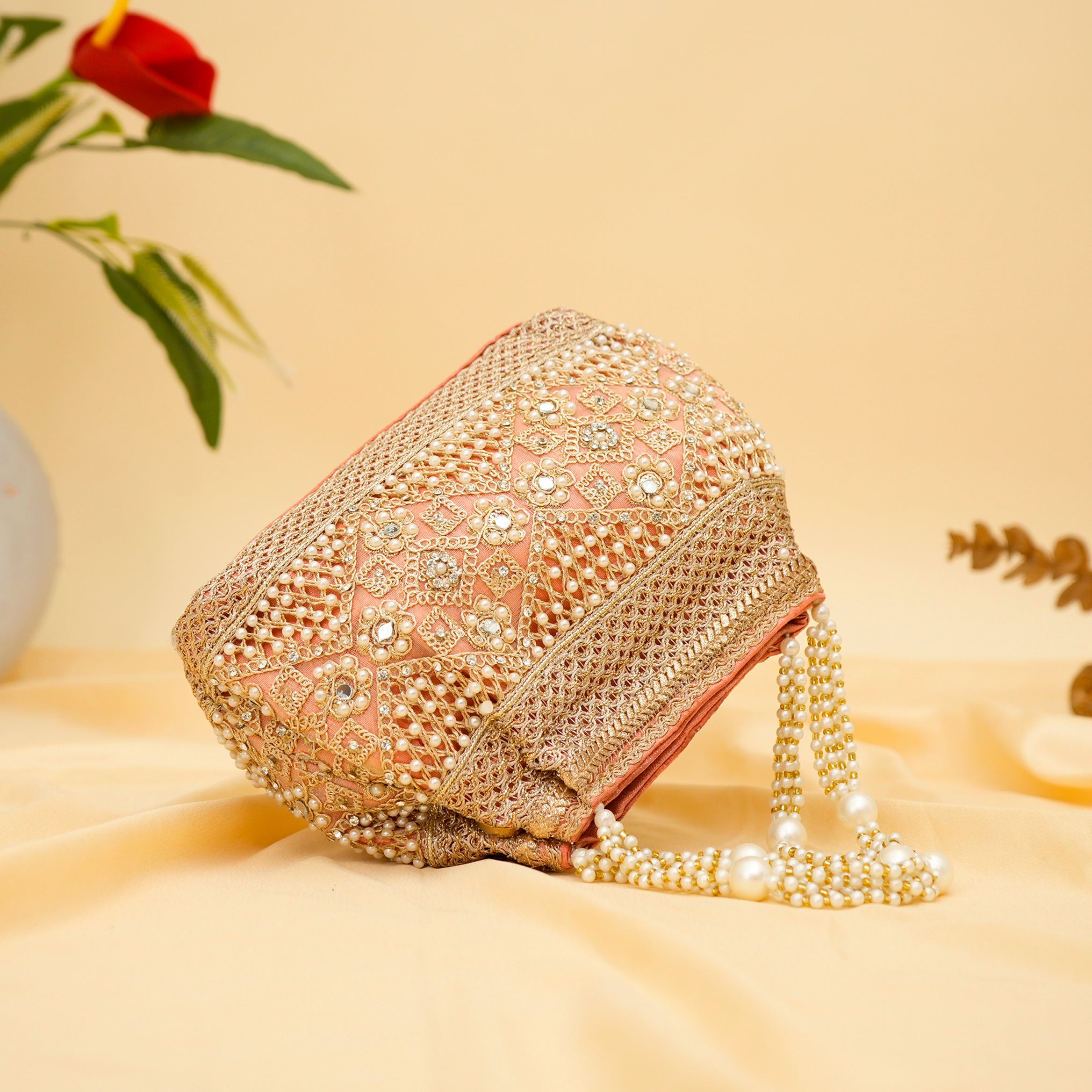 Pearl Elegance Potli