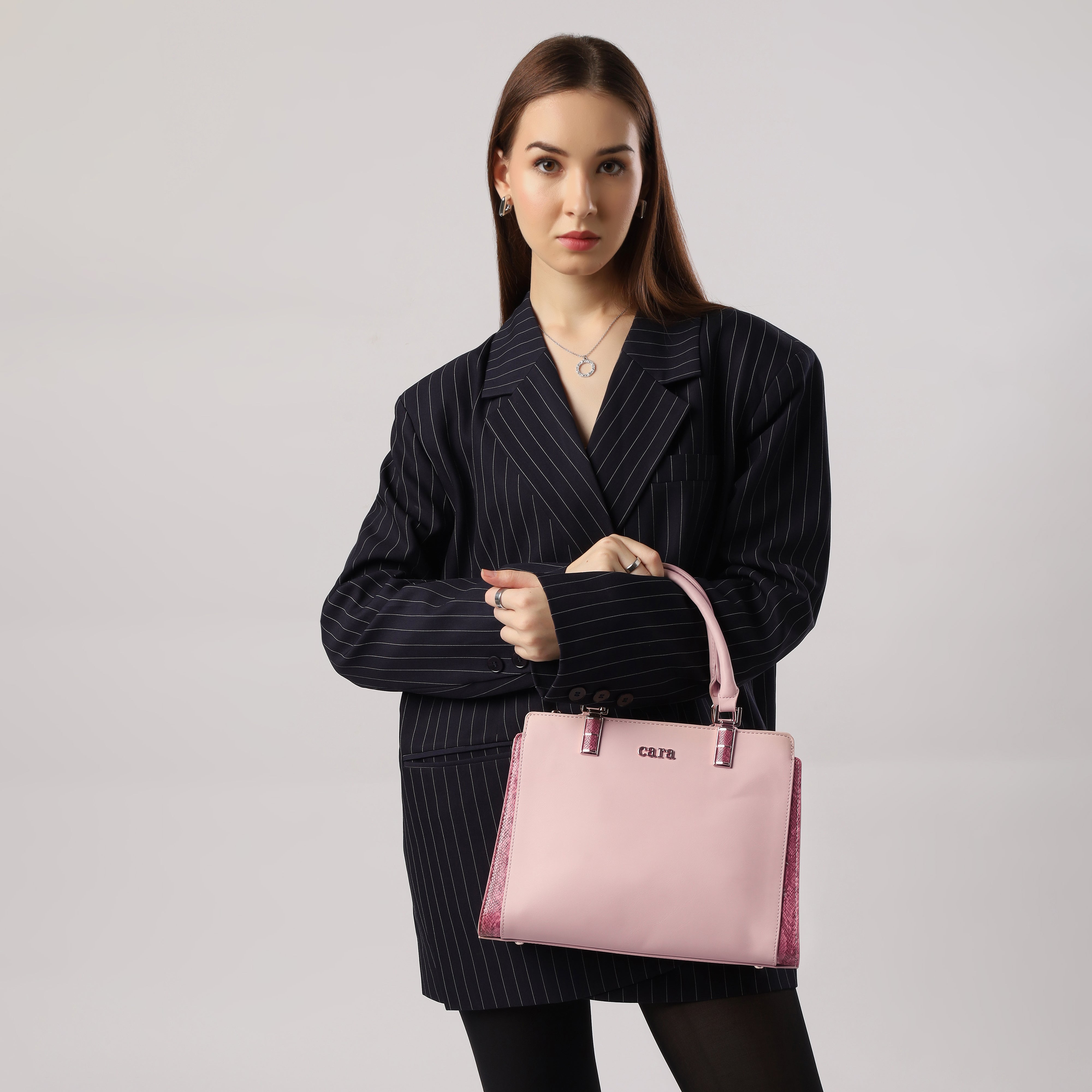 Dazzling Handbag | CARA