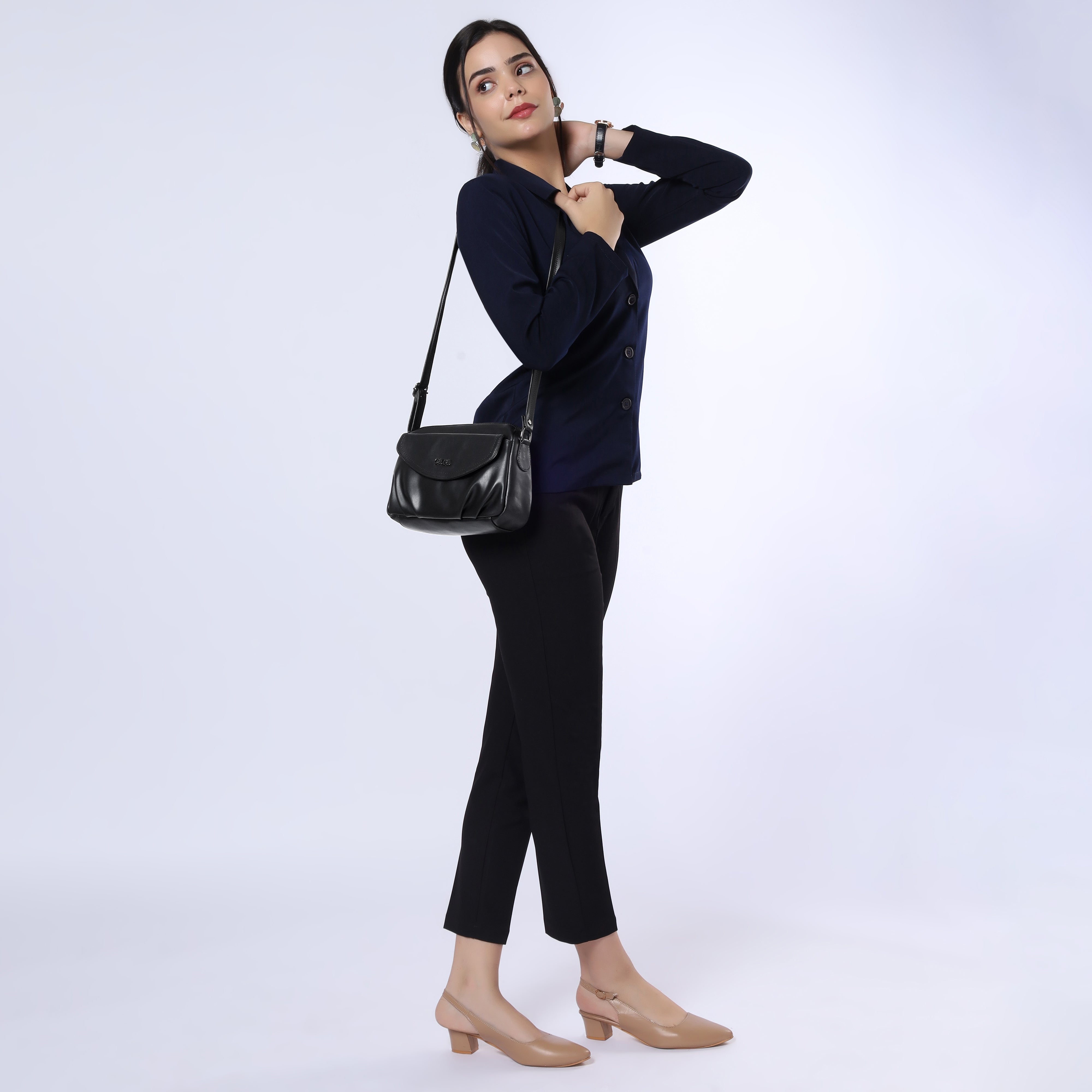 Black Simplify Sling | Cara