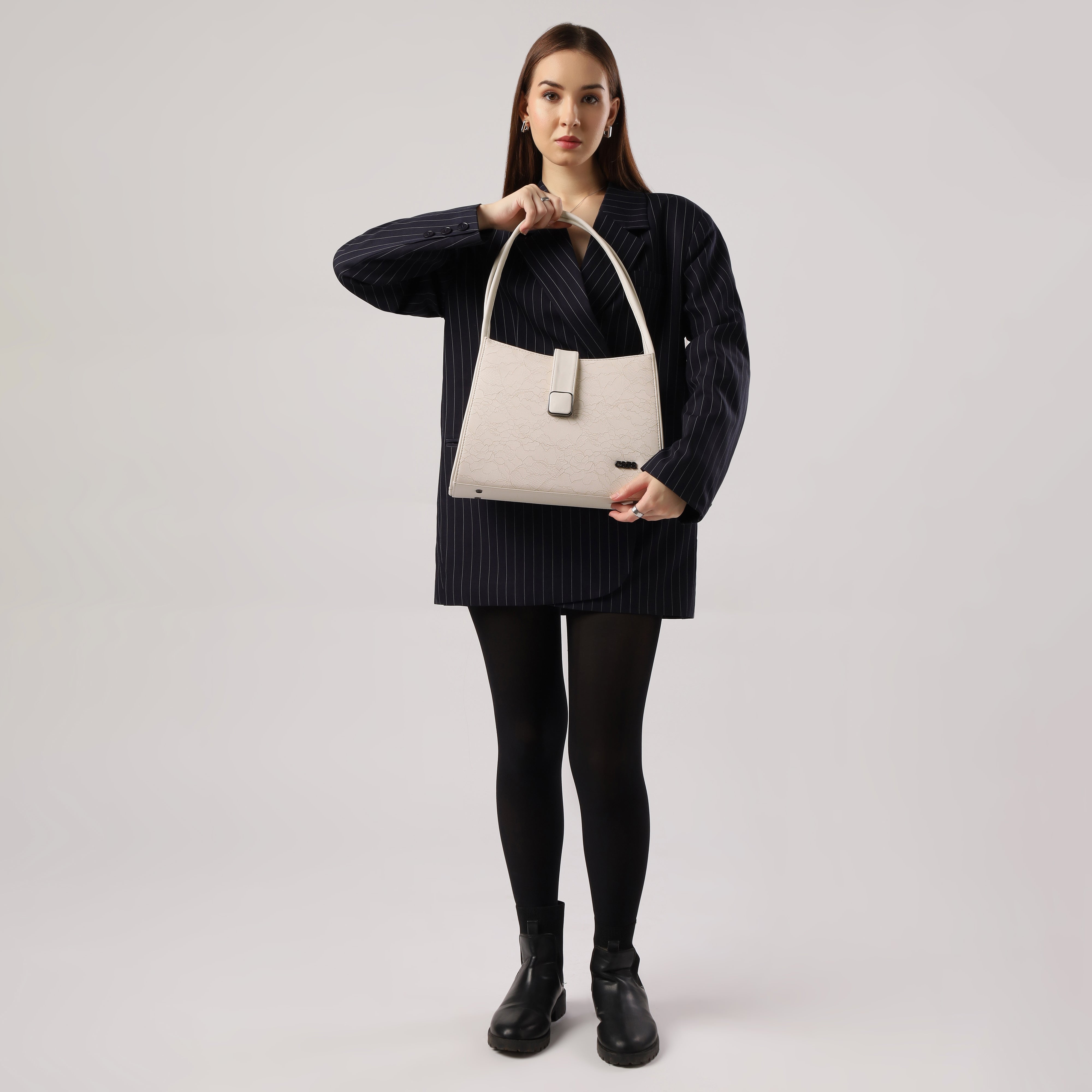 Beige Tote-ally Yours | Cara