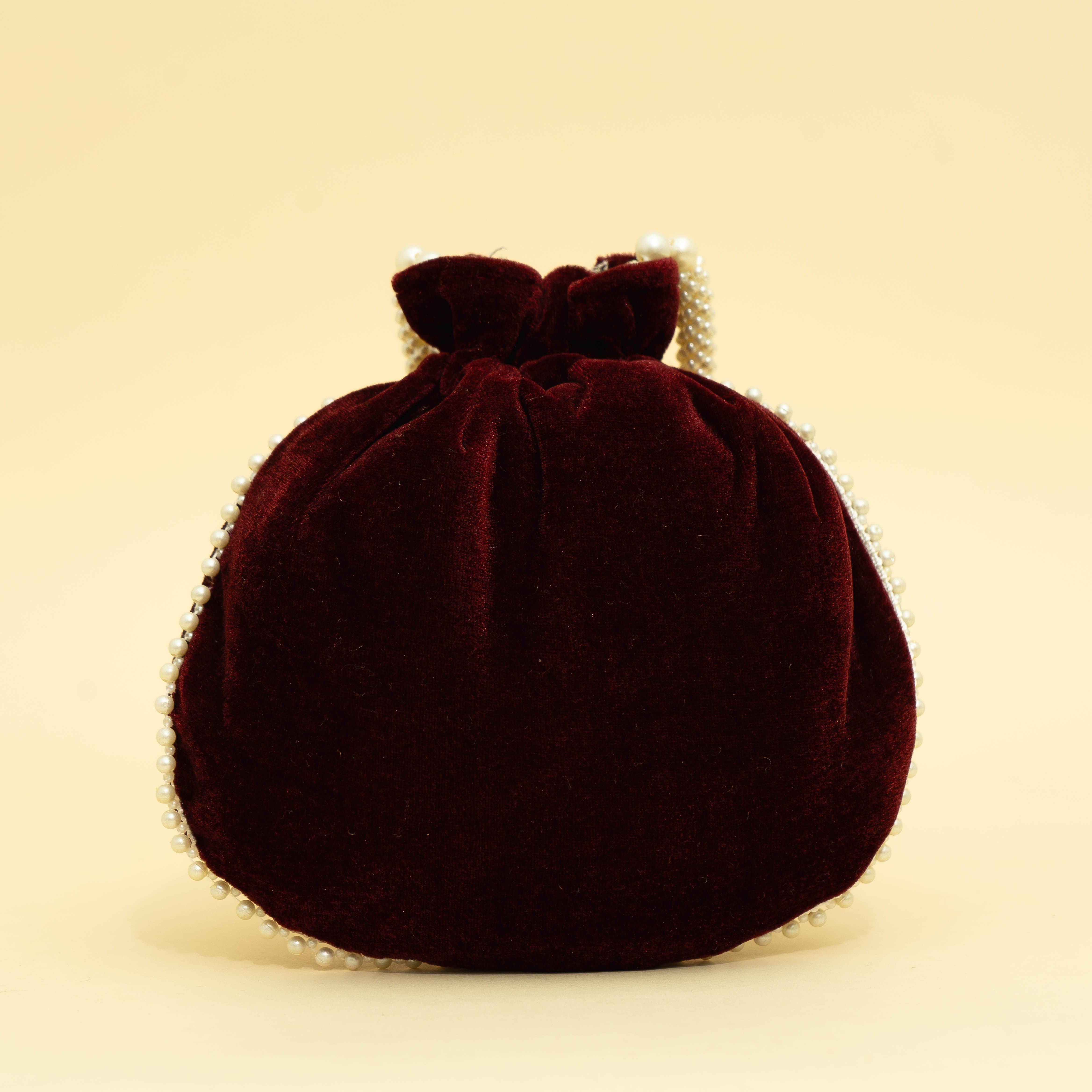 Majestic brown Charm | Cara