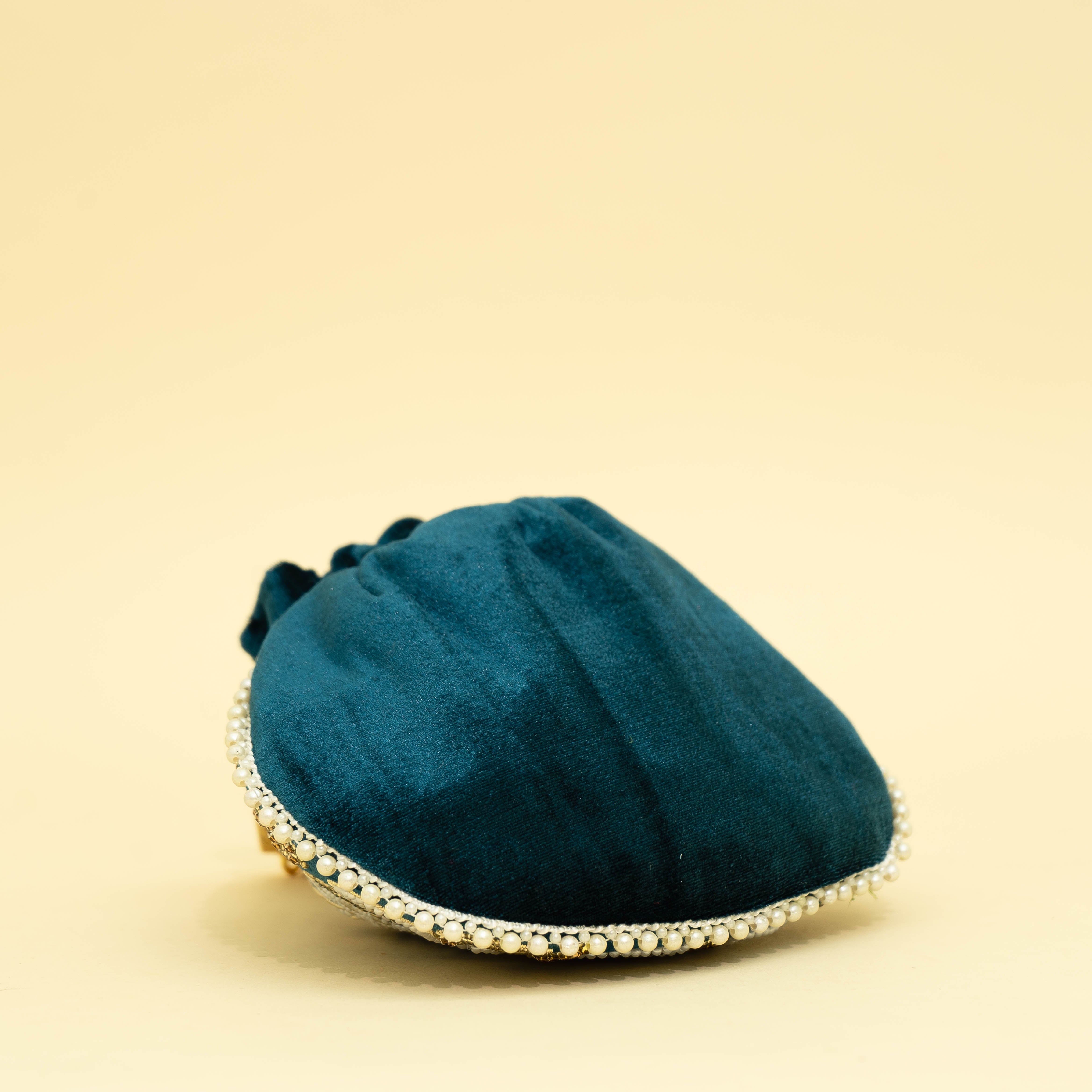 Majestic teal blue Charm | Cara