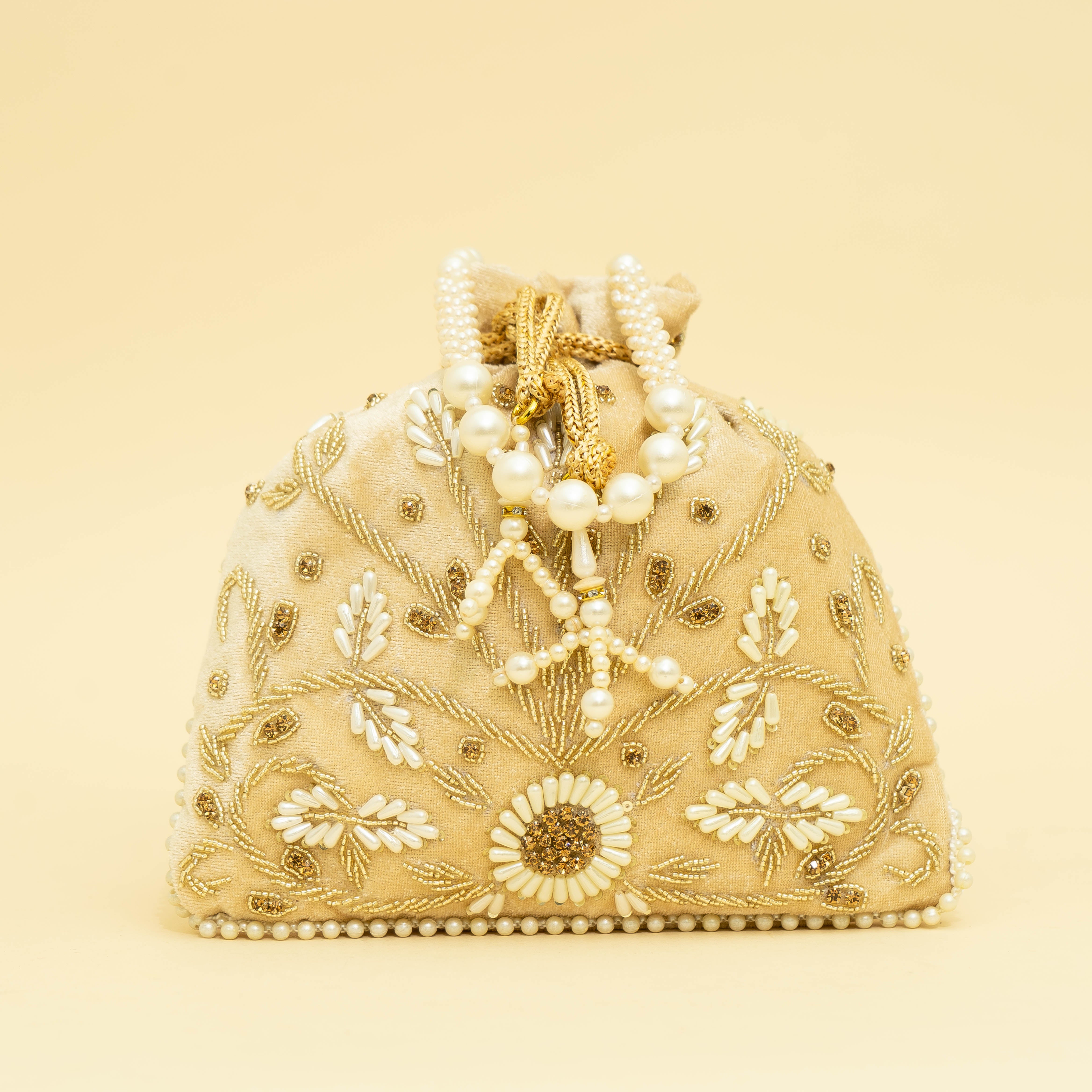 Cream Twist of Tradition | Cara