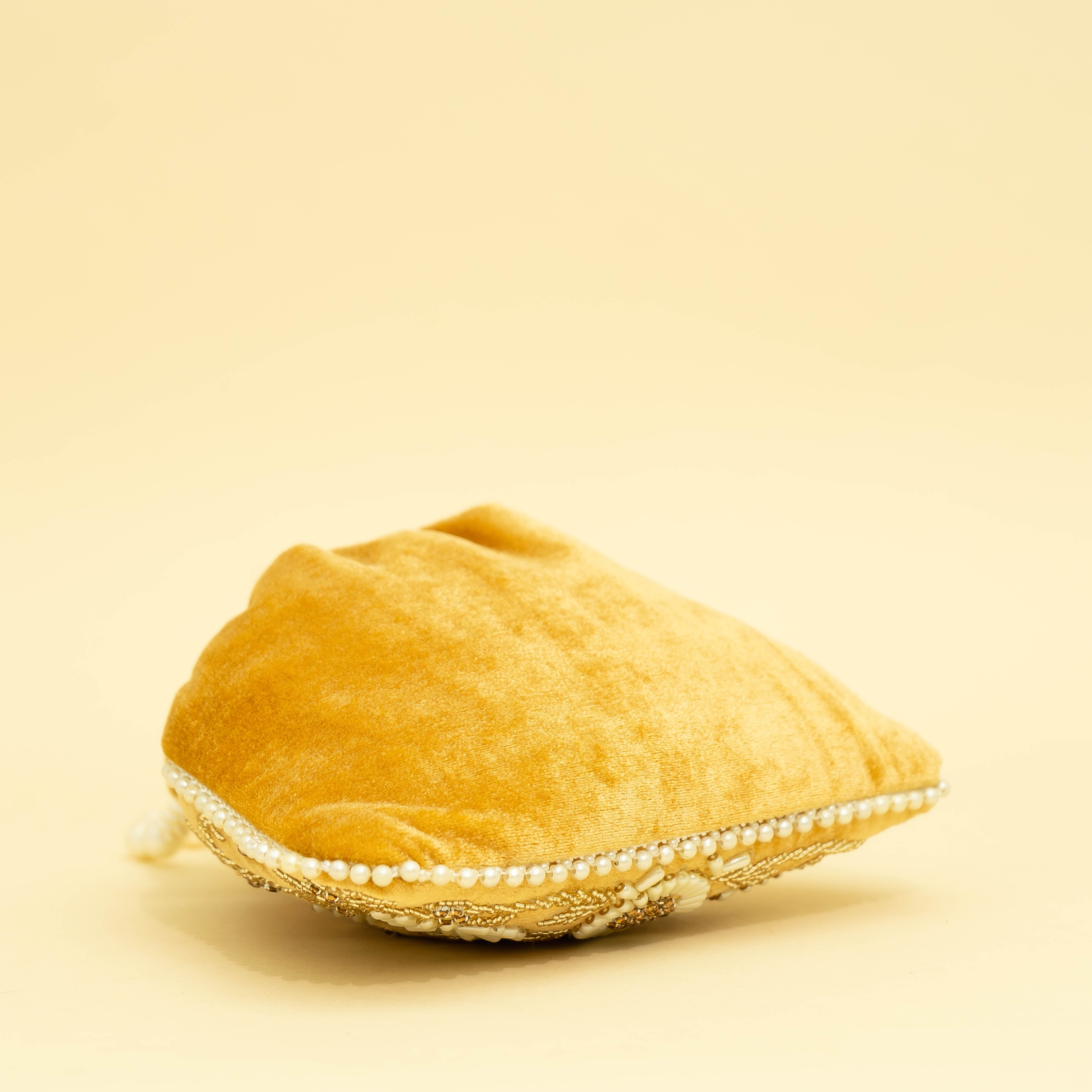 Yellow Twist of Tradition | Cara