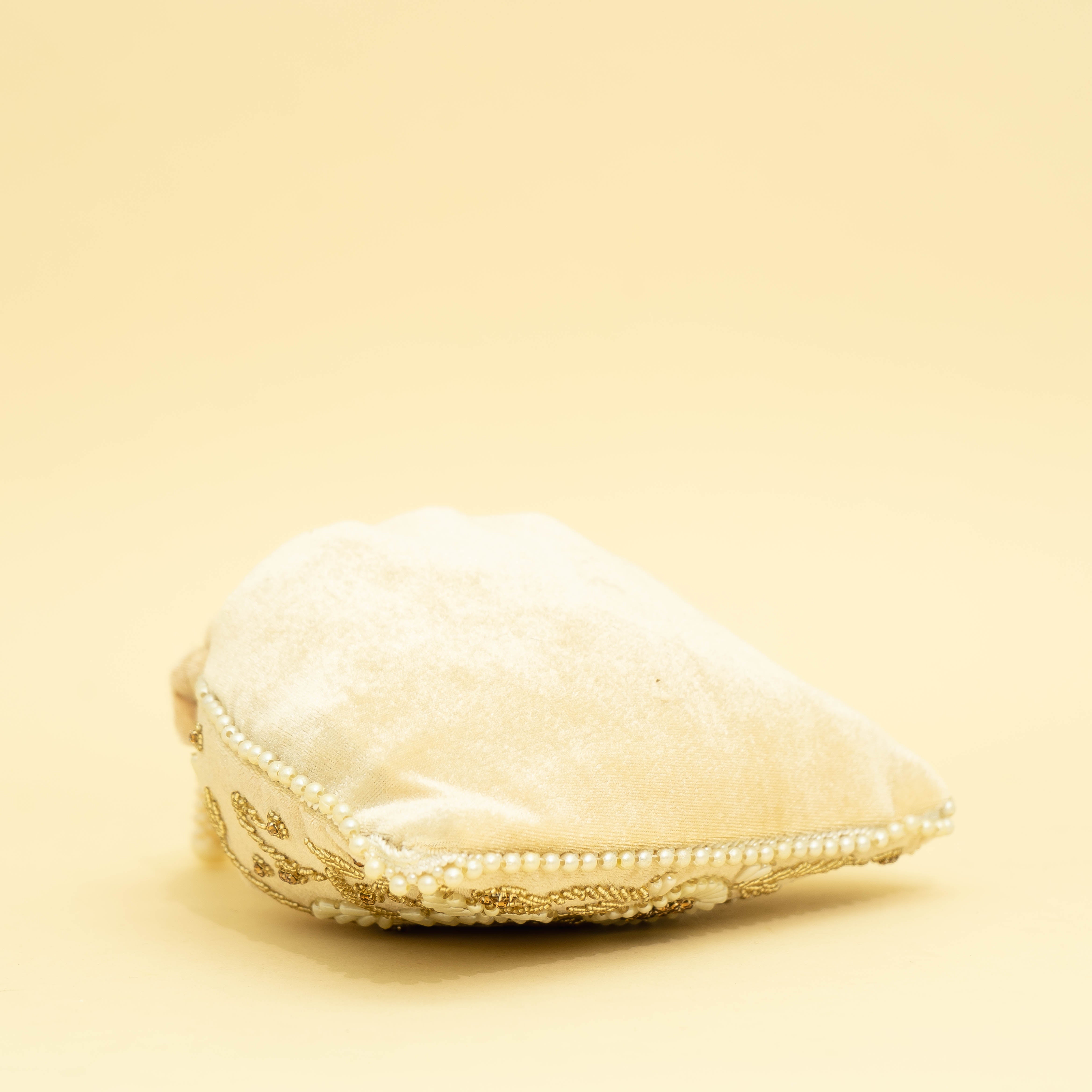 Cream Twist of Tradition | Cara