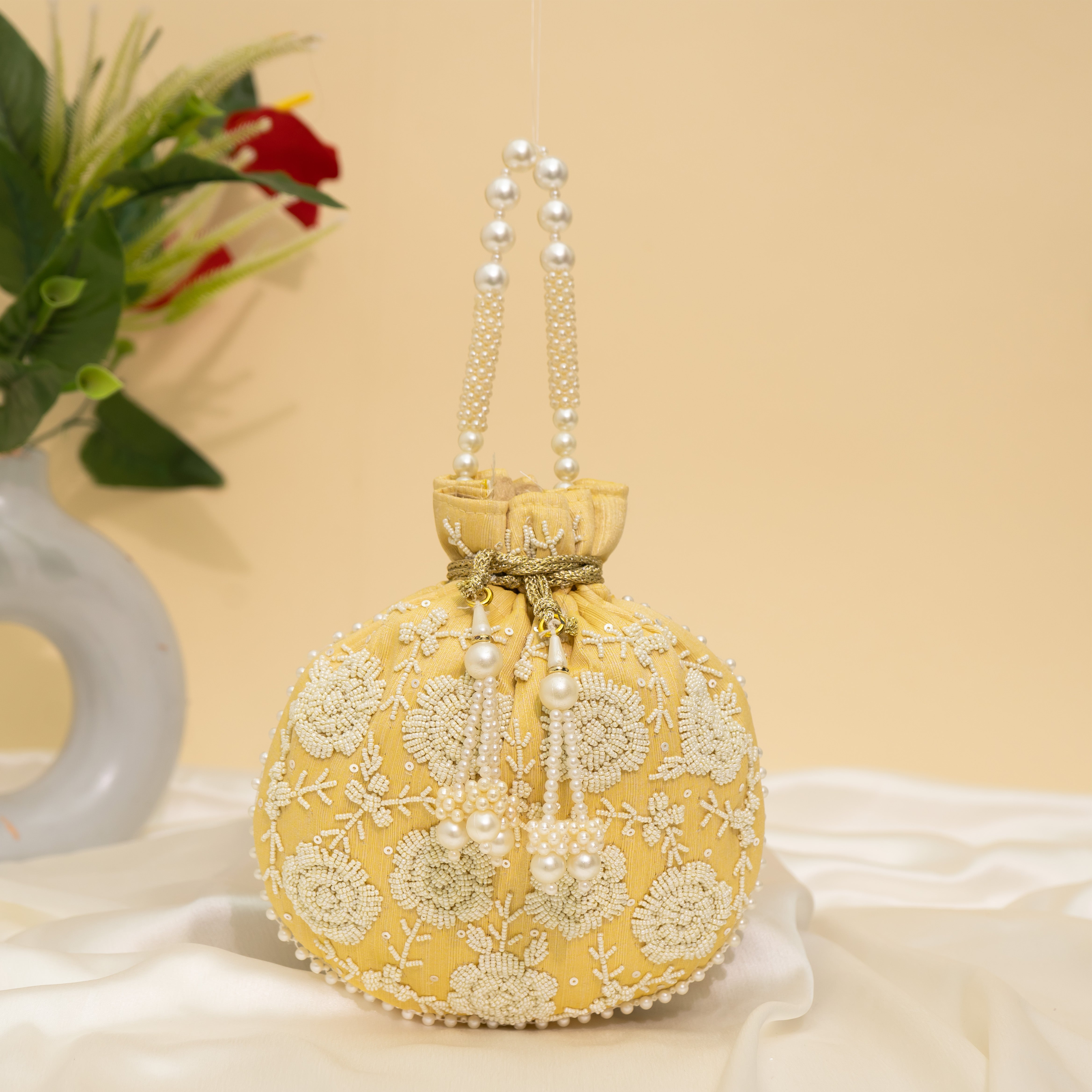 Pearl Shine Potli| cara