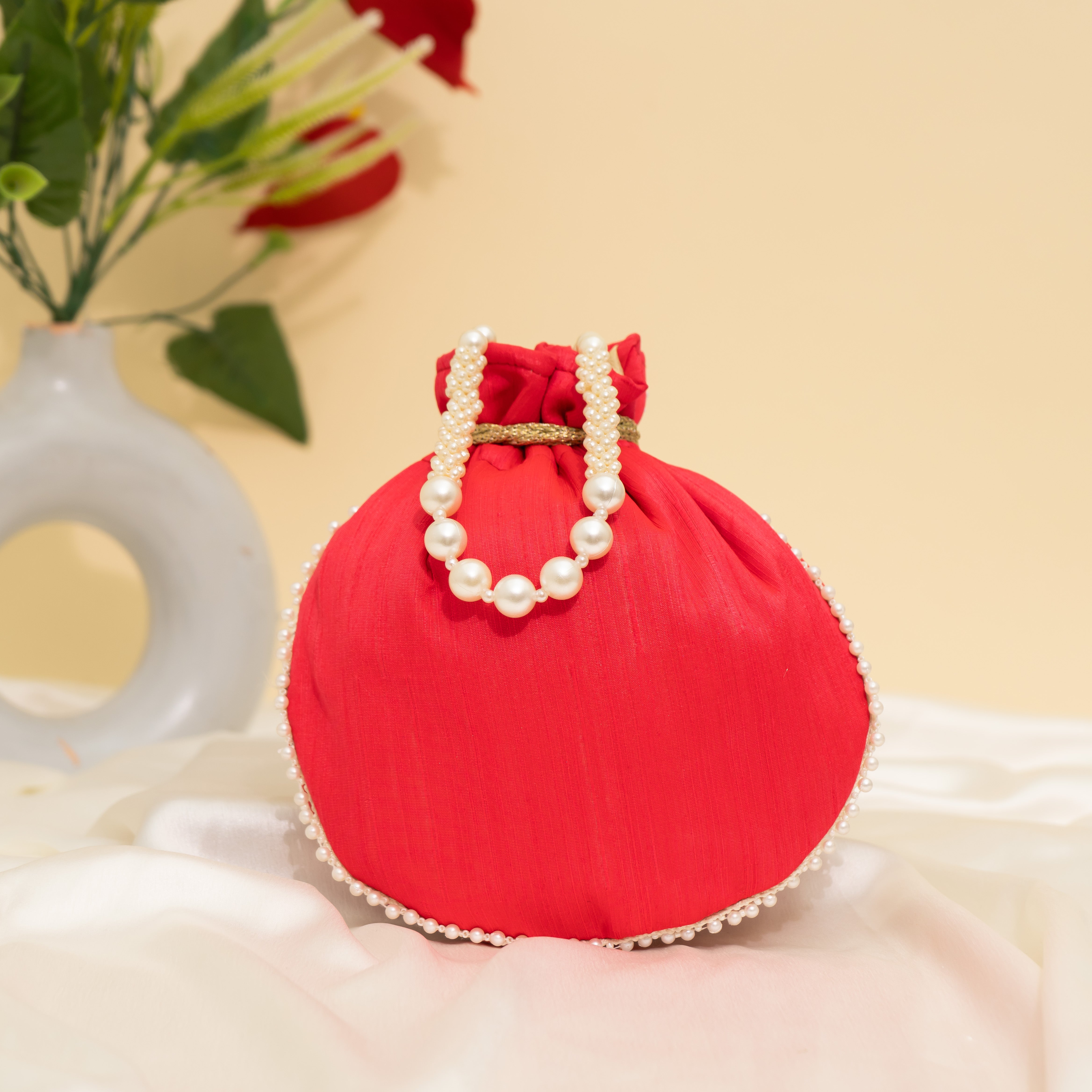 Pink Pearl Glow Fantasy Potli