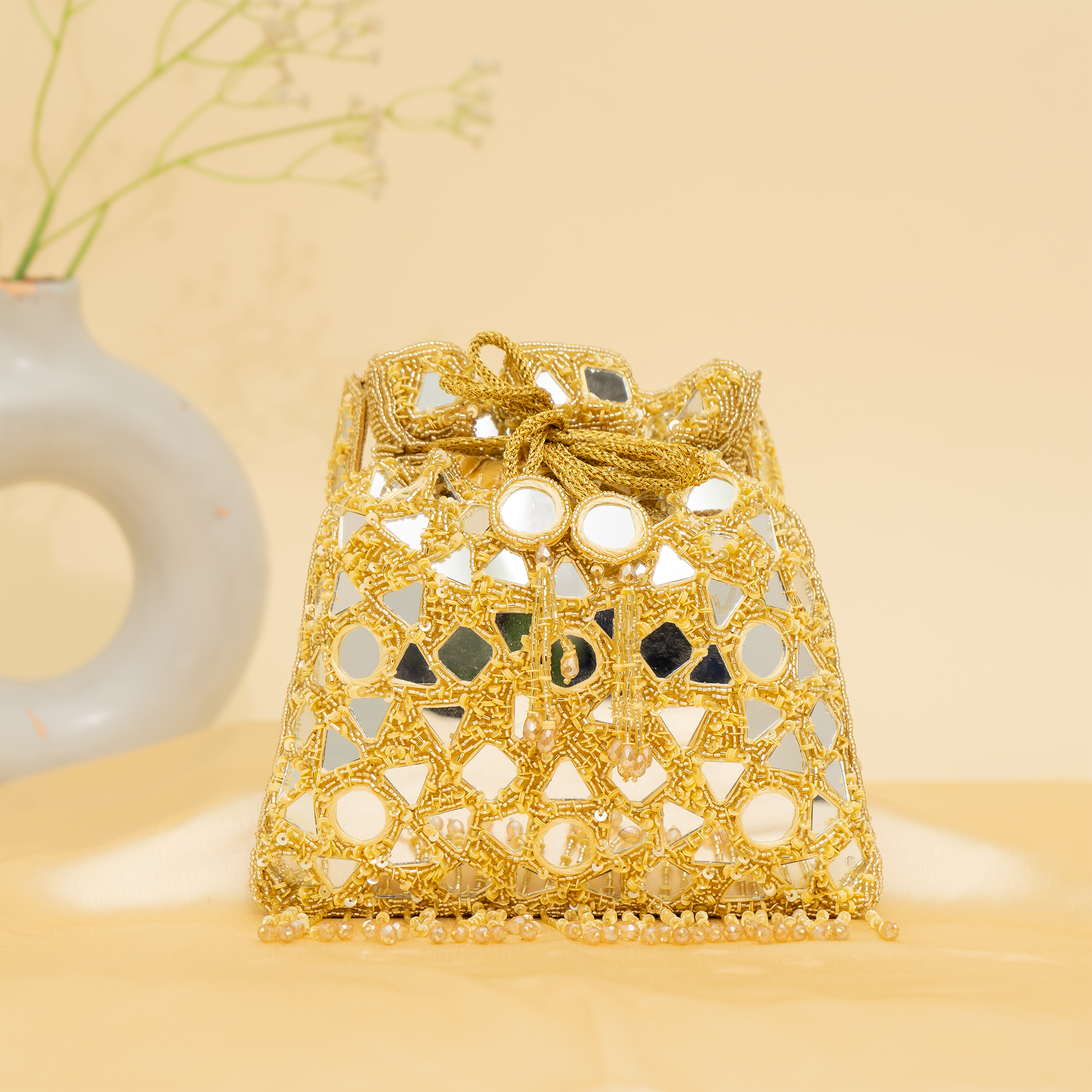 gold Reflective Beads potli| cara
