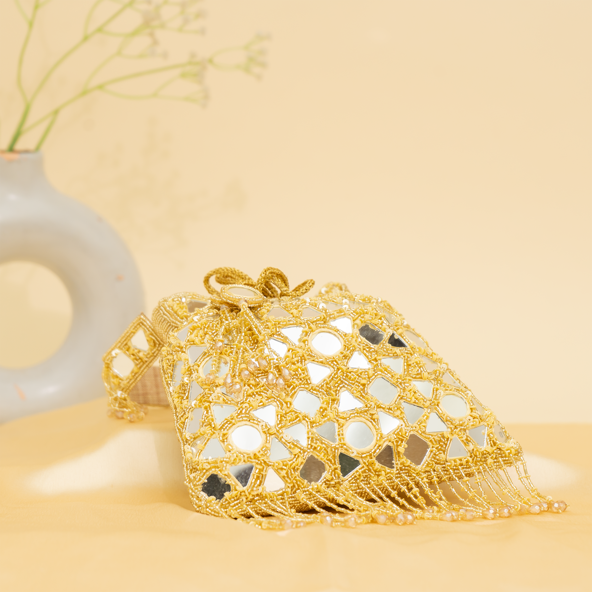 gold Reflective Beads potli| cara