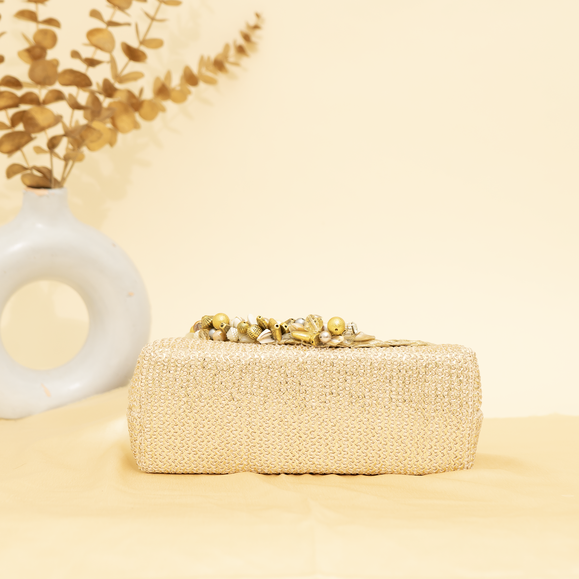 cream Empress Shell potli | cara