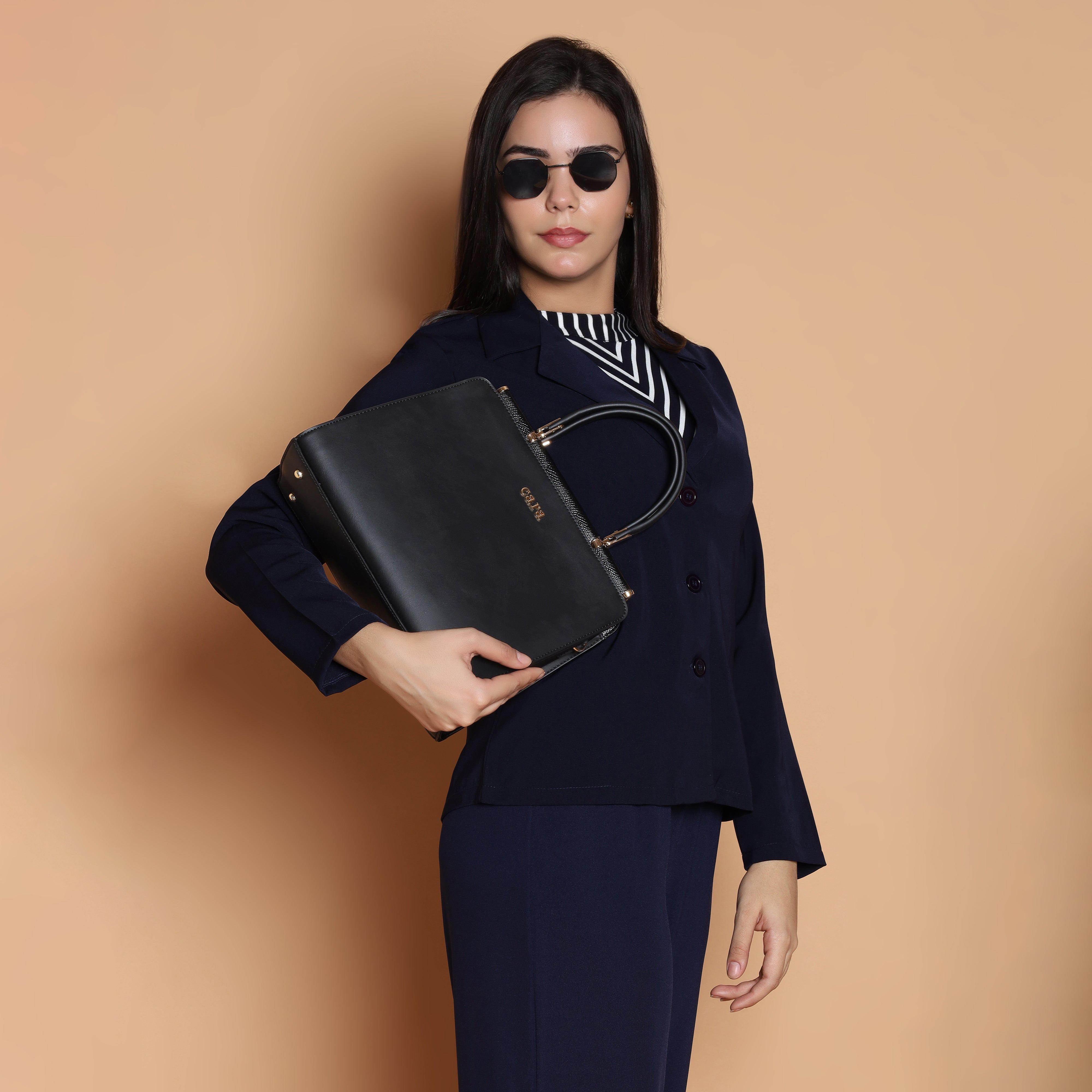 Impressive Black Handbag | CARA