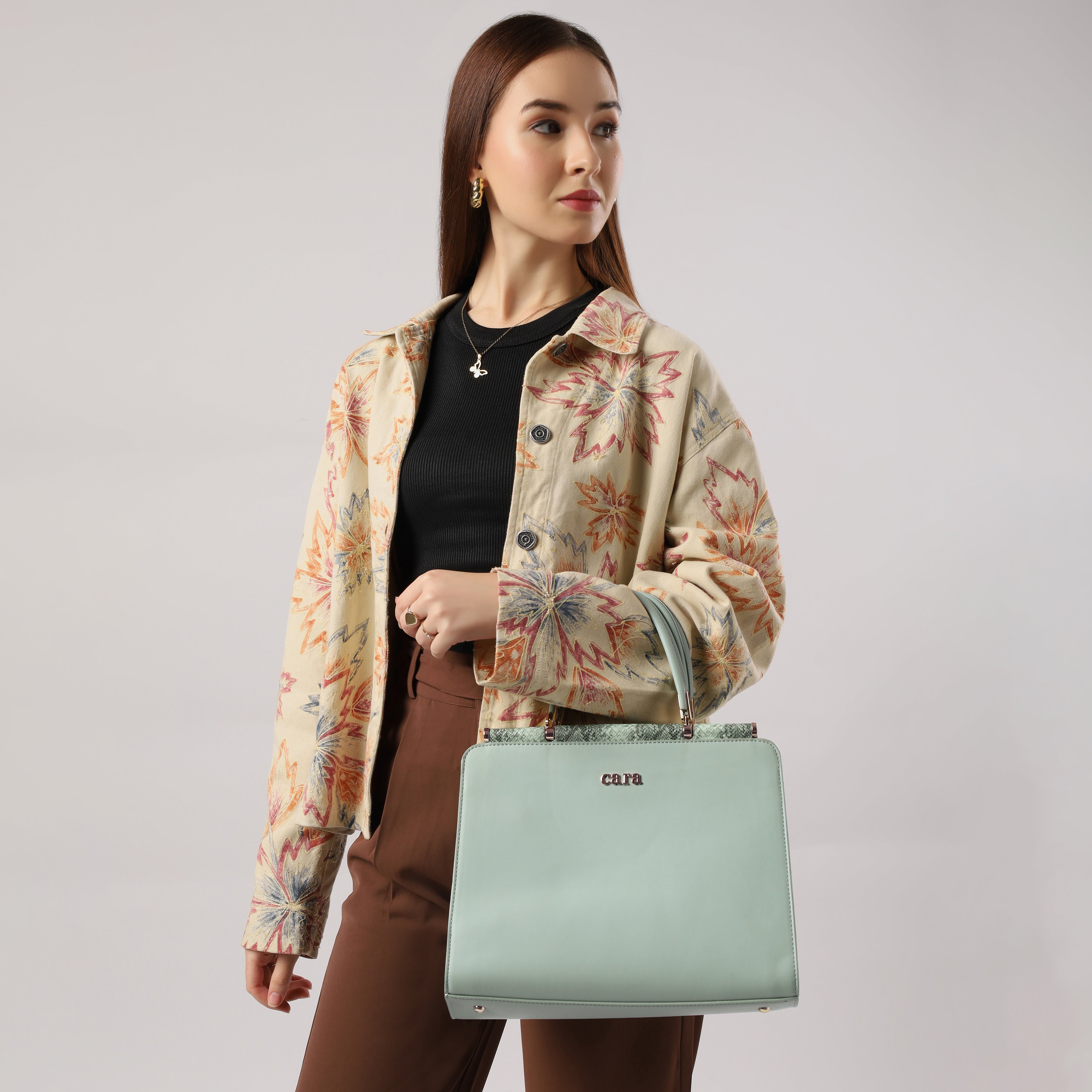 Impressive Green Handbag | cara